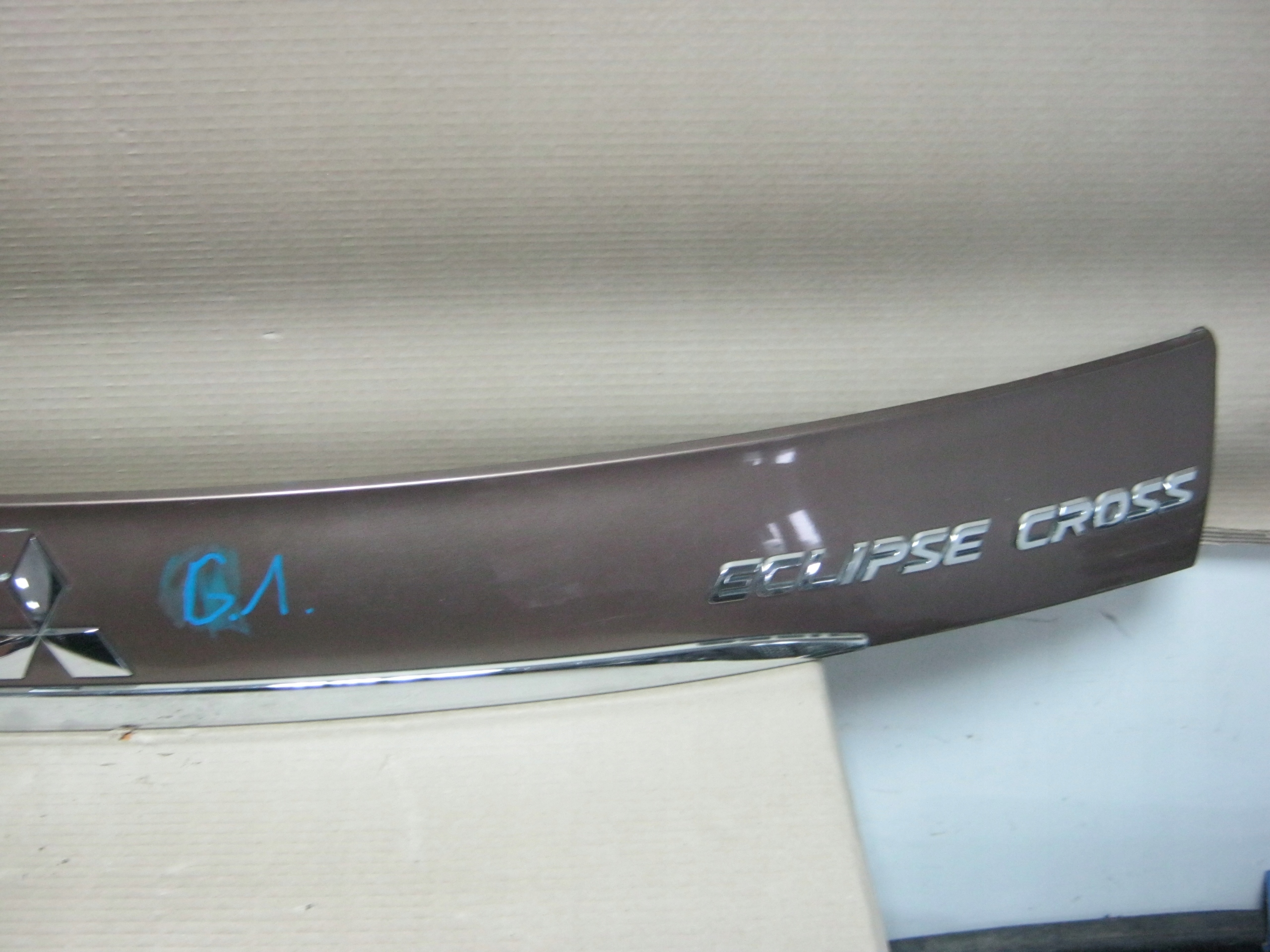 BLENDE SCHUTZKAPPE HECKKLAPPE MITSUBISHI ECLIPSE CROSS
