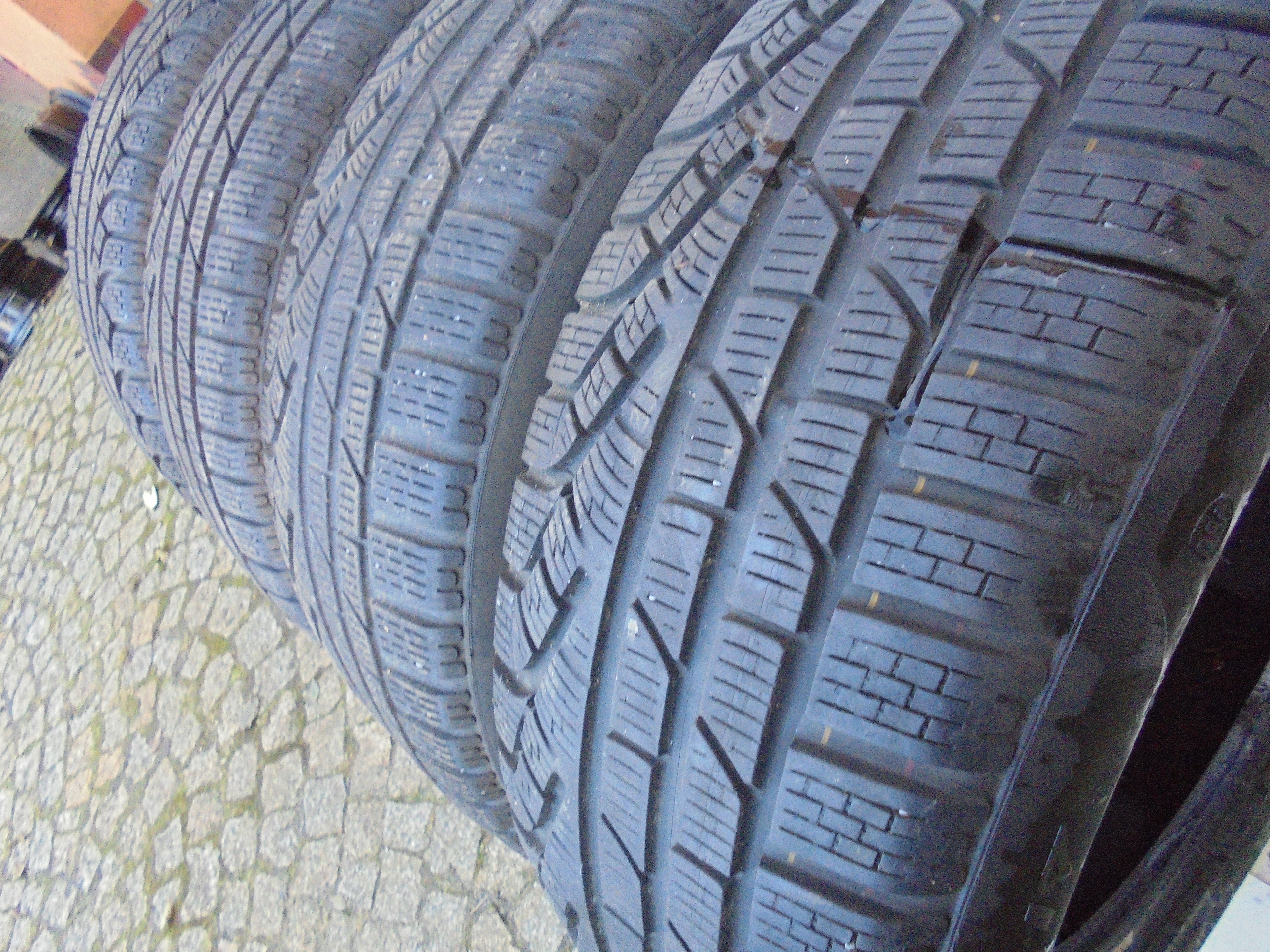 OPONY LETNIE PIRELLI 225/60 R17 !!! (U606) Sezon zimowe