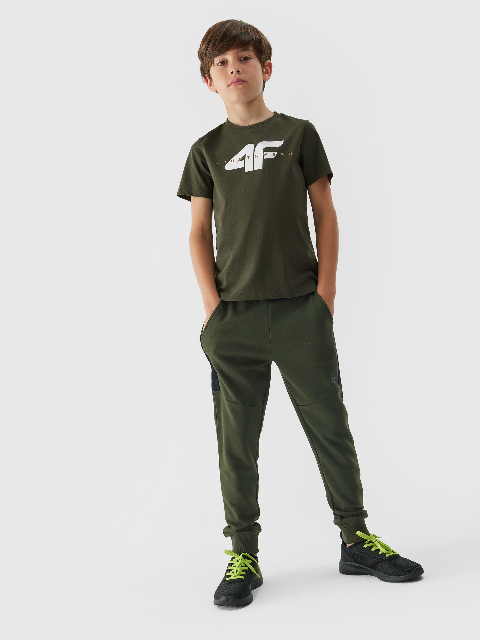 4F SPODNIE CHŁOPIĘCE JOGGERY DRESWOE SPORTOWE DRESY Wiek dziecka 10 lat +