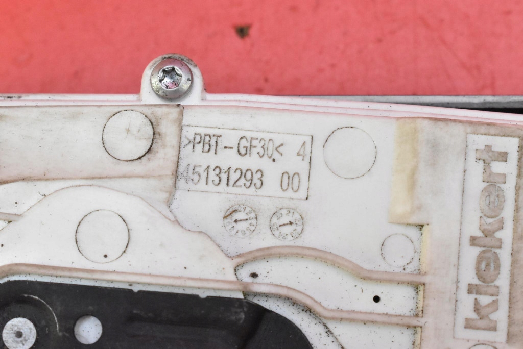 lock door left front front EU 1500672-91-B TESLA MODEL Y 20