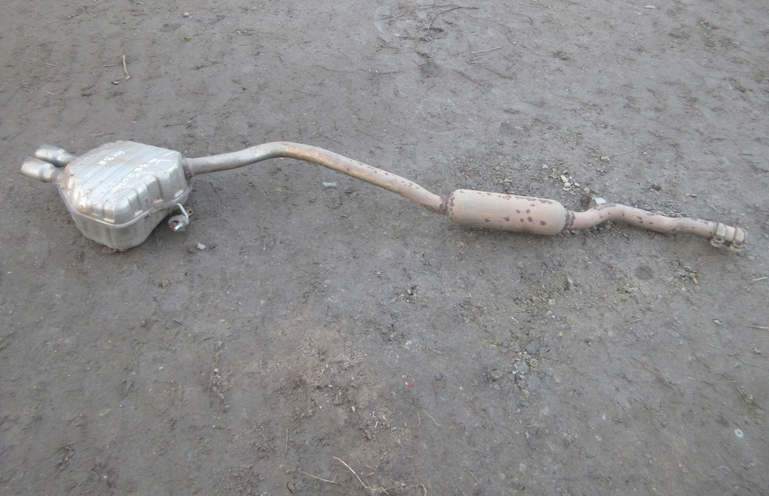 Глушитель выхлопных газов в сборе A4 B8 2.0 TDI 8K0253611H