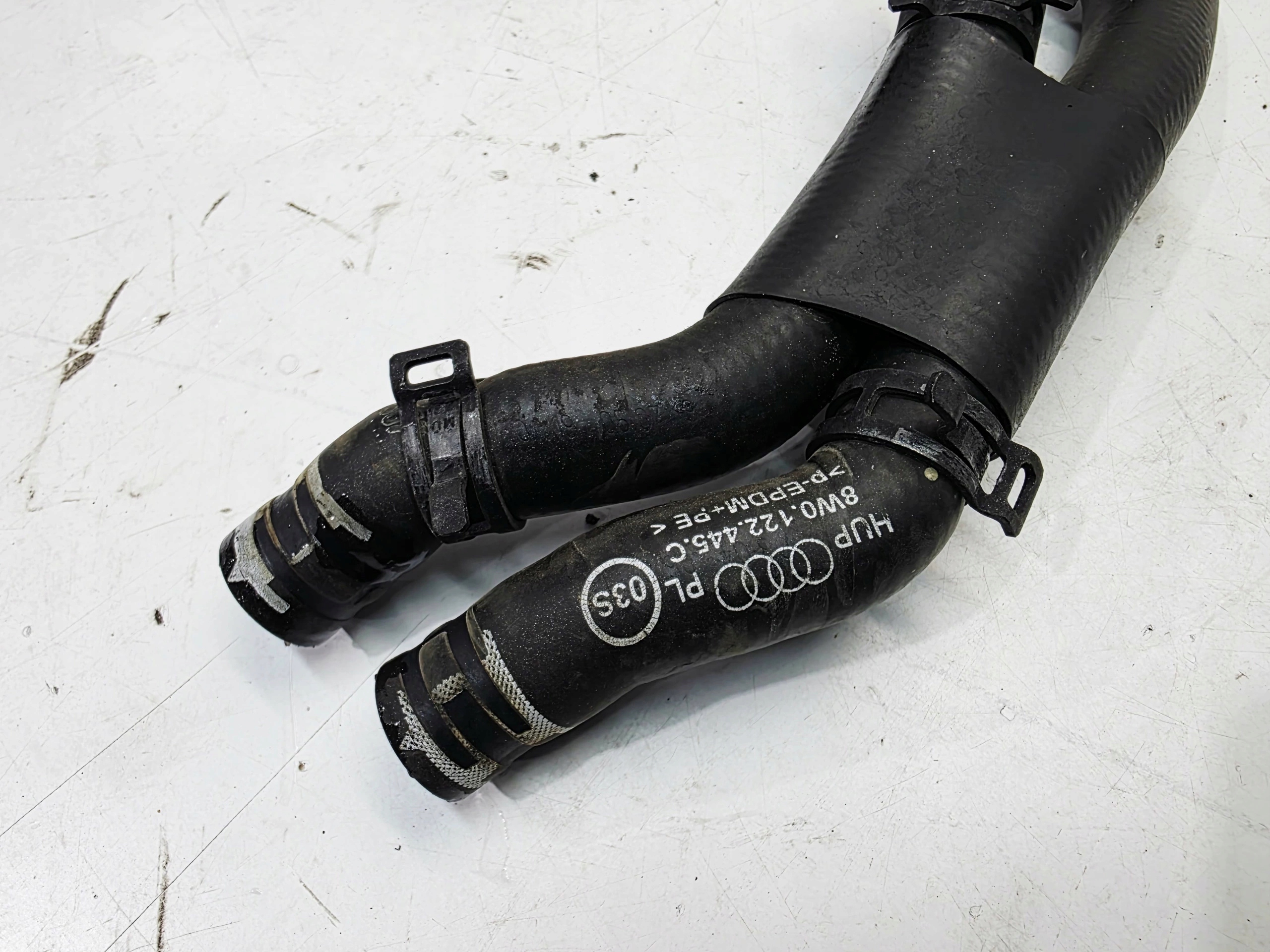 cijev prijenos crijevo vode AUDI A4 B9 A5 8W 2.0 TFSI TDI 8W0122445C