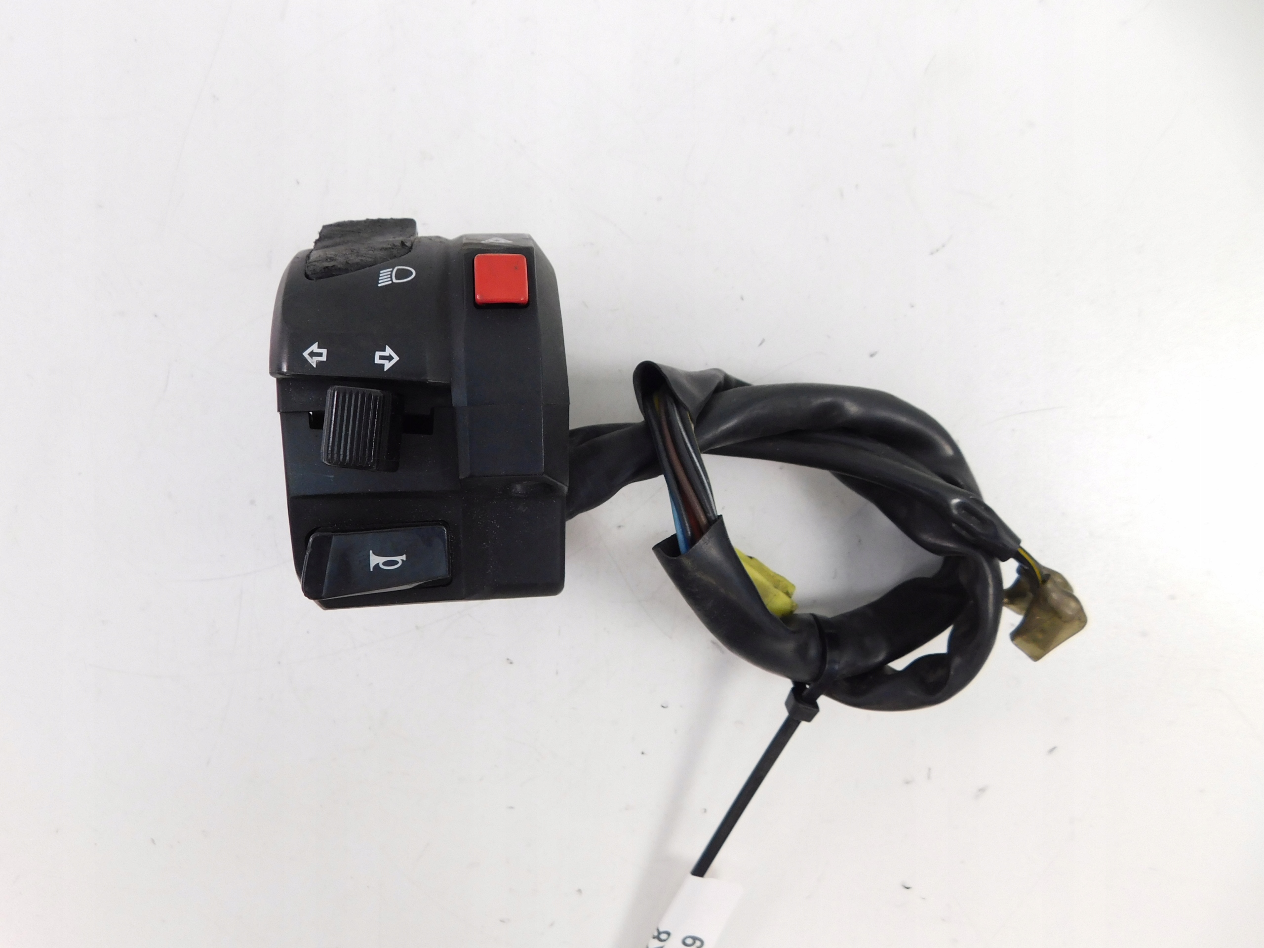 SUZUKI GSX-R 1000 K7 K8 лівий перемикач