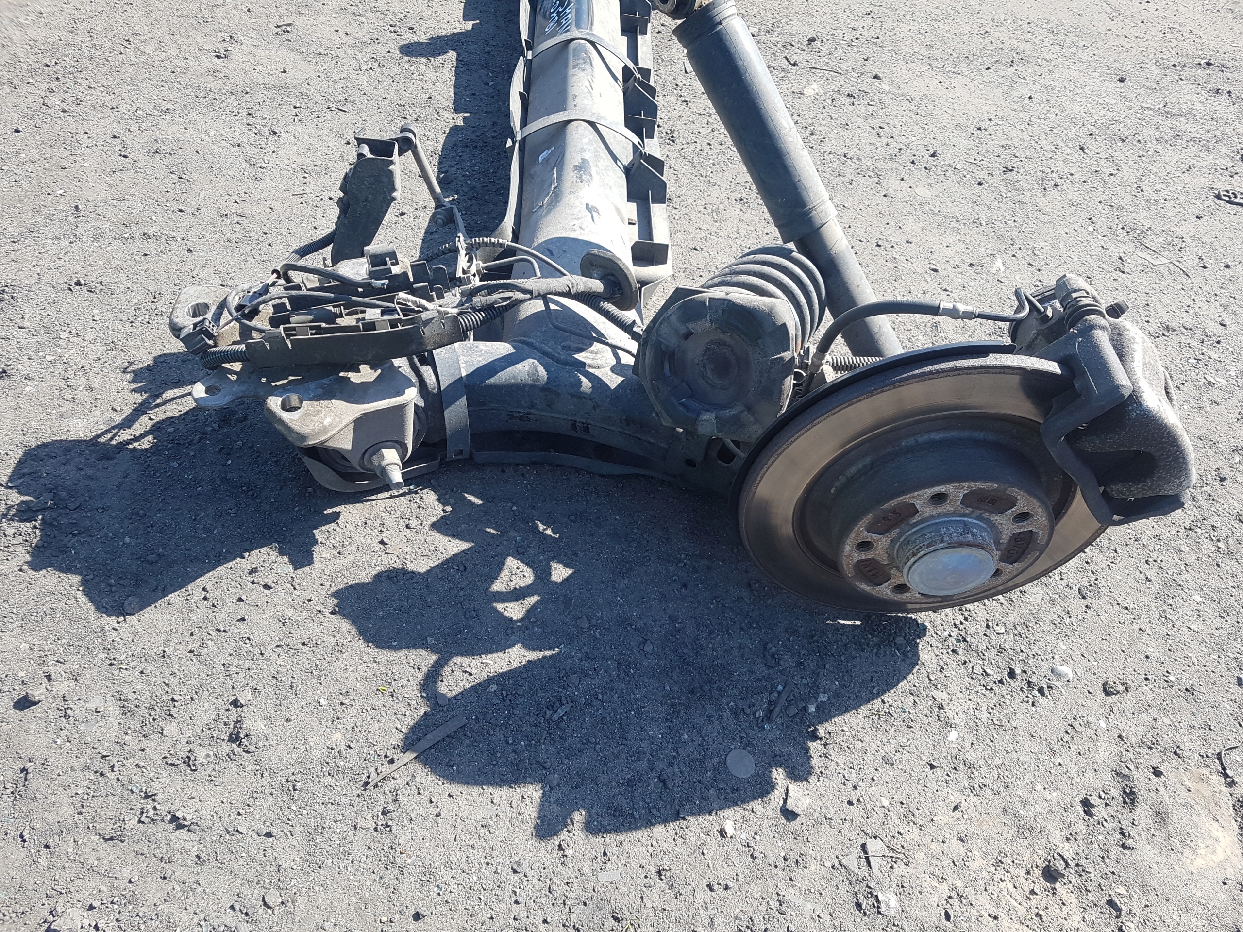 ZAWIESZENIE TYŁ KOMPLETNE TALISMAN Producent części Renault