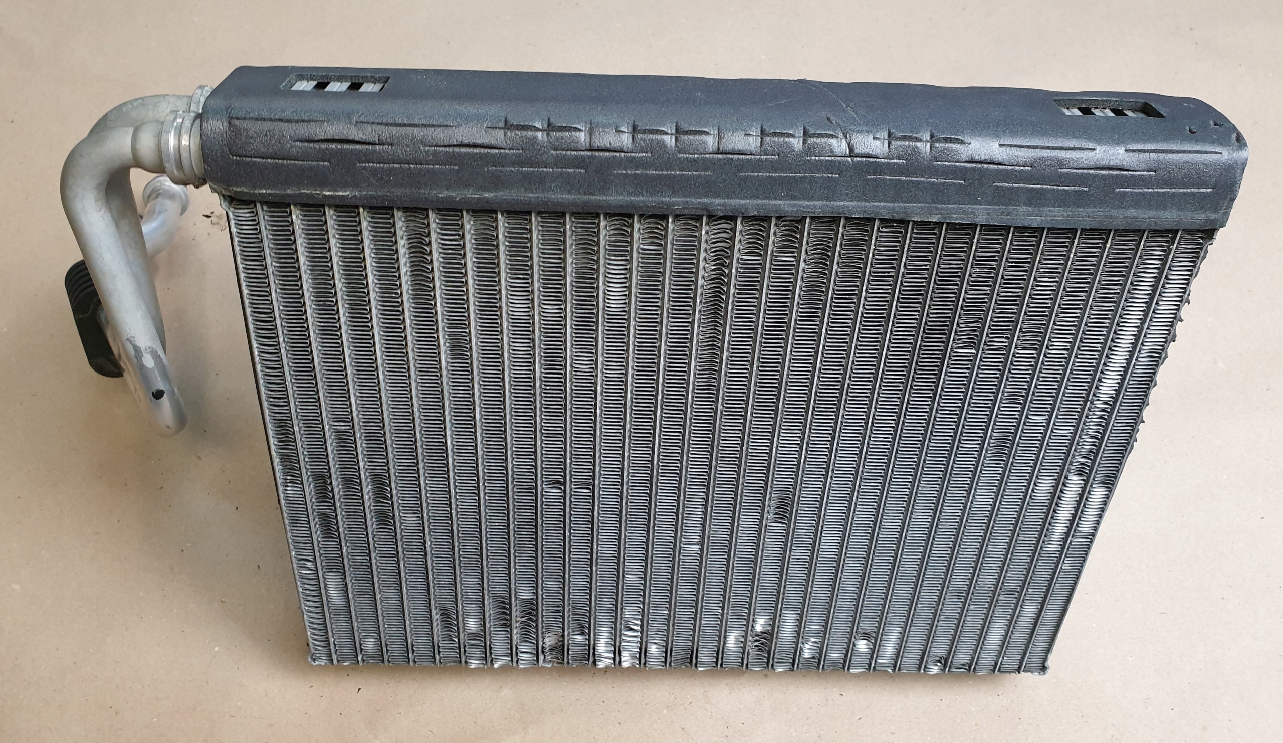 radiator heater WYMIENNIK CIEPLA BMW 1 E87 E88 E82 E81 OE EUROPA