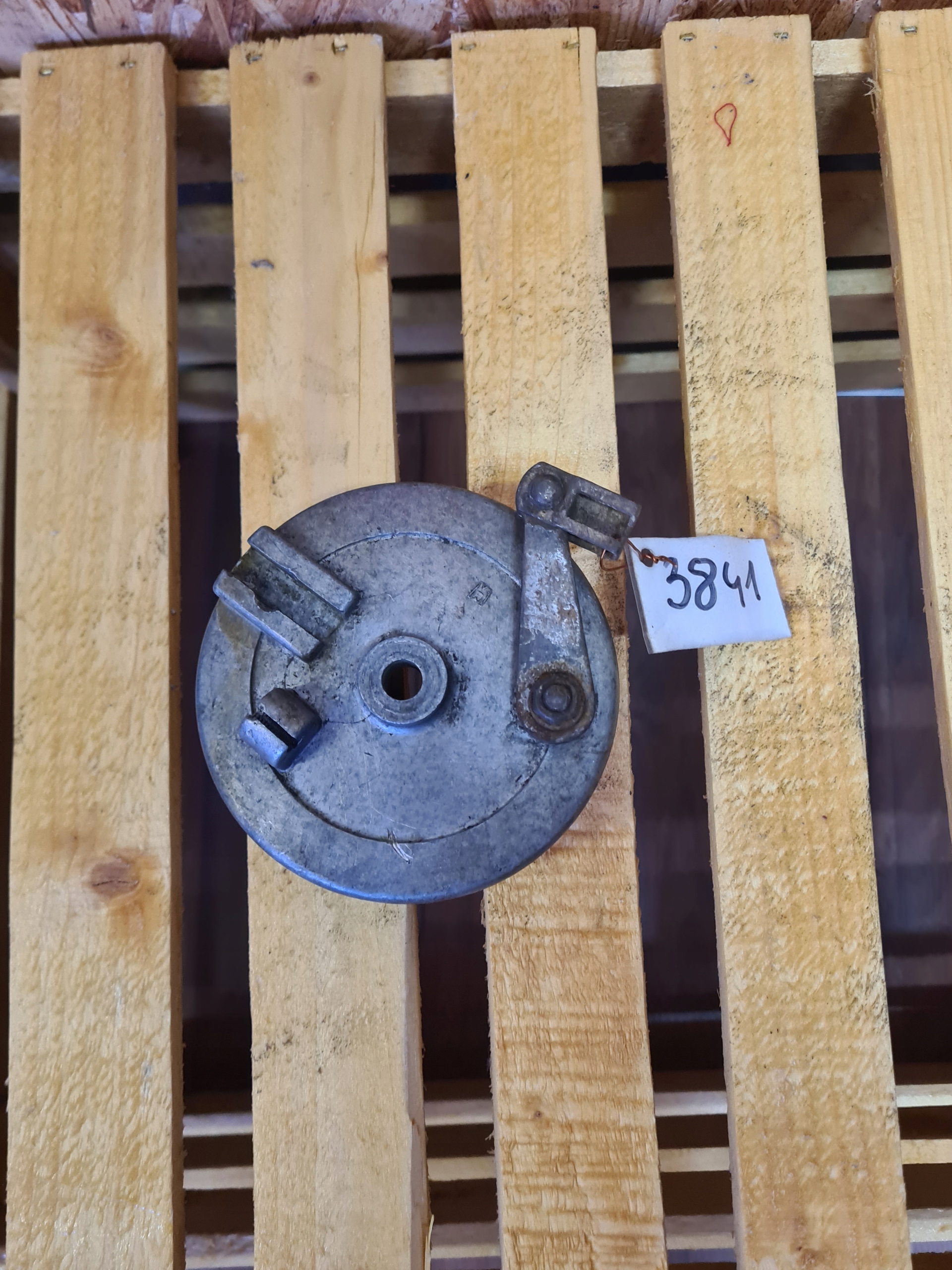 BĘBEN HAMULCOWY PRZÓD MOTORYNKA KOMAR ROMET ORG 3841