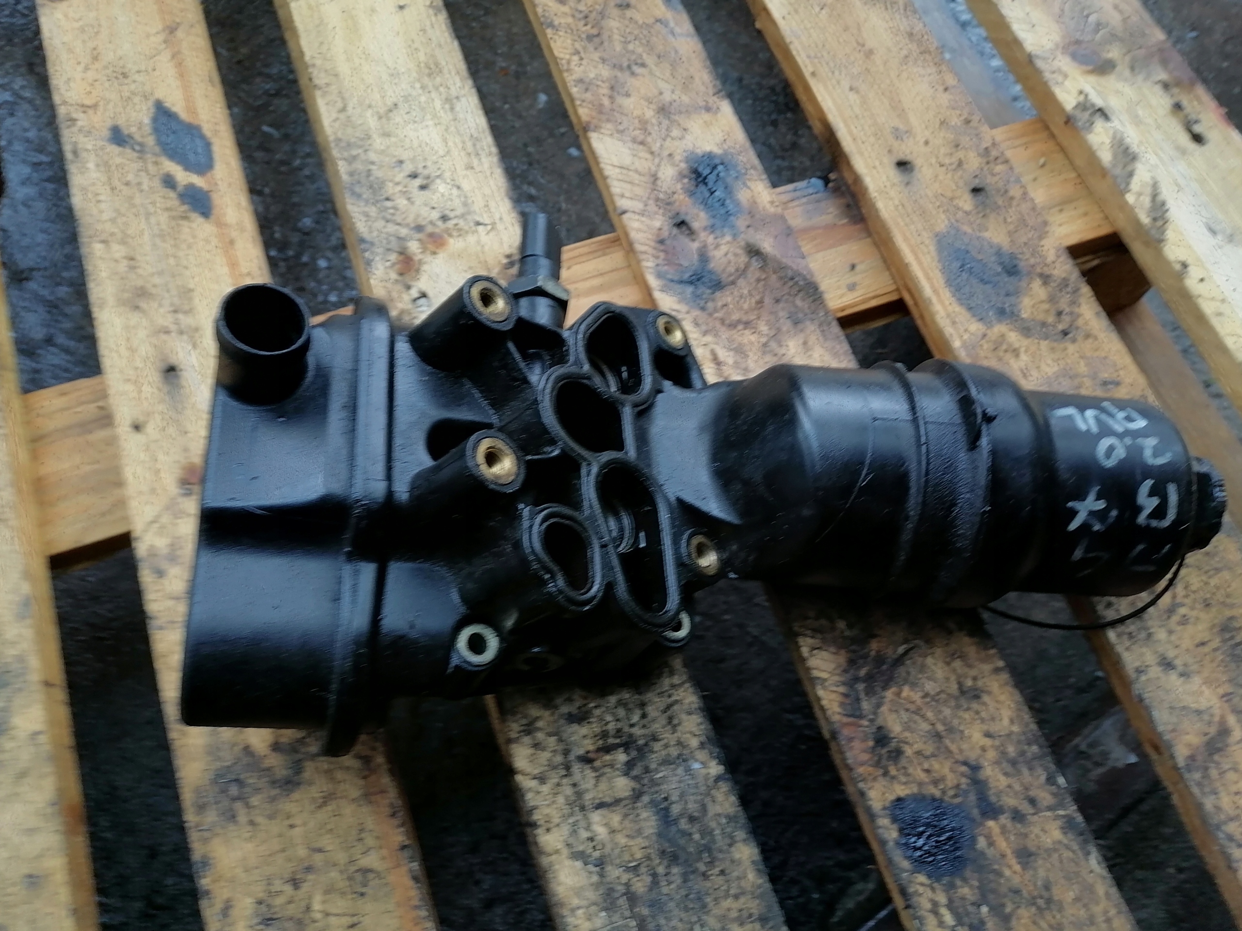 Ölfiltergehäuse AUDI 2.0 TFSI 06E115397 F