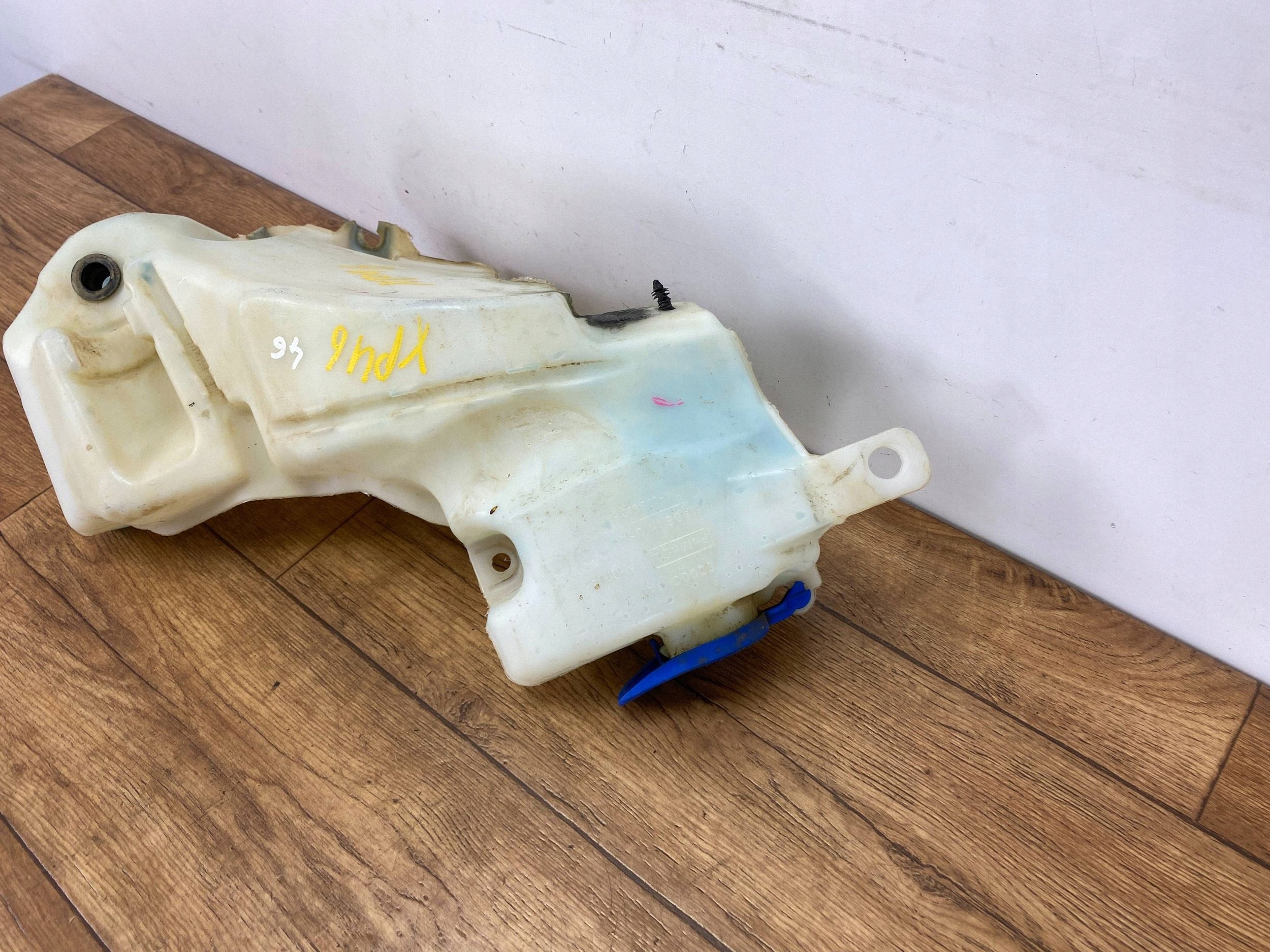 washer fluid tank Ford F150 2015+