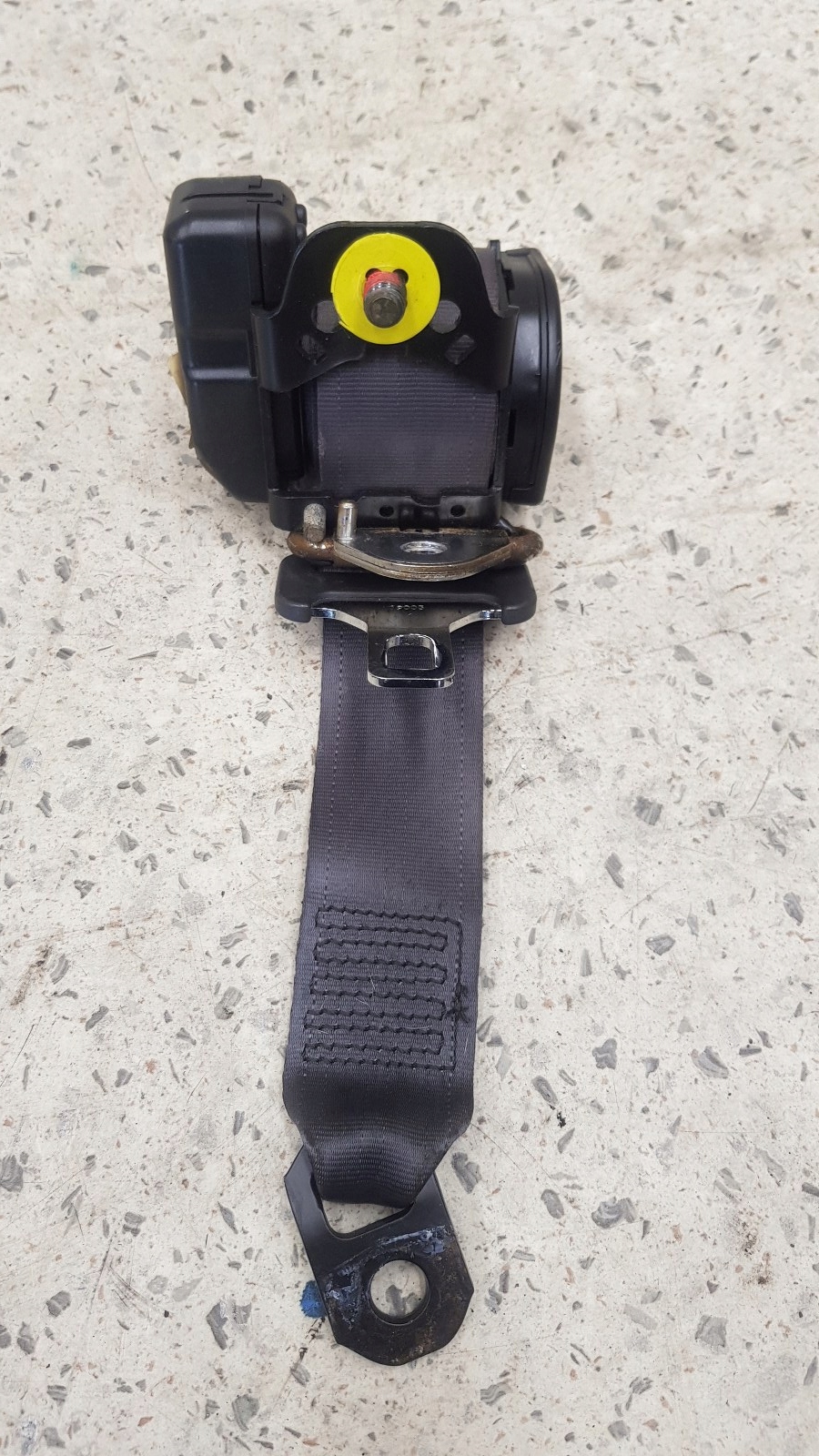 ремень безопасности volvo C70 8600564