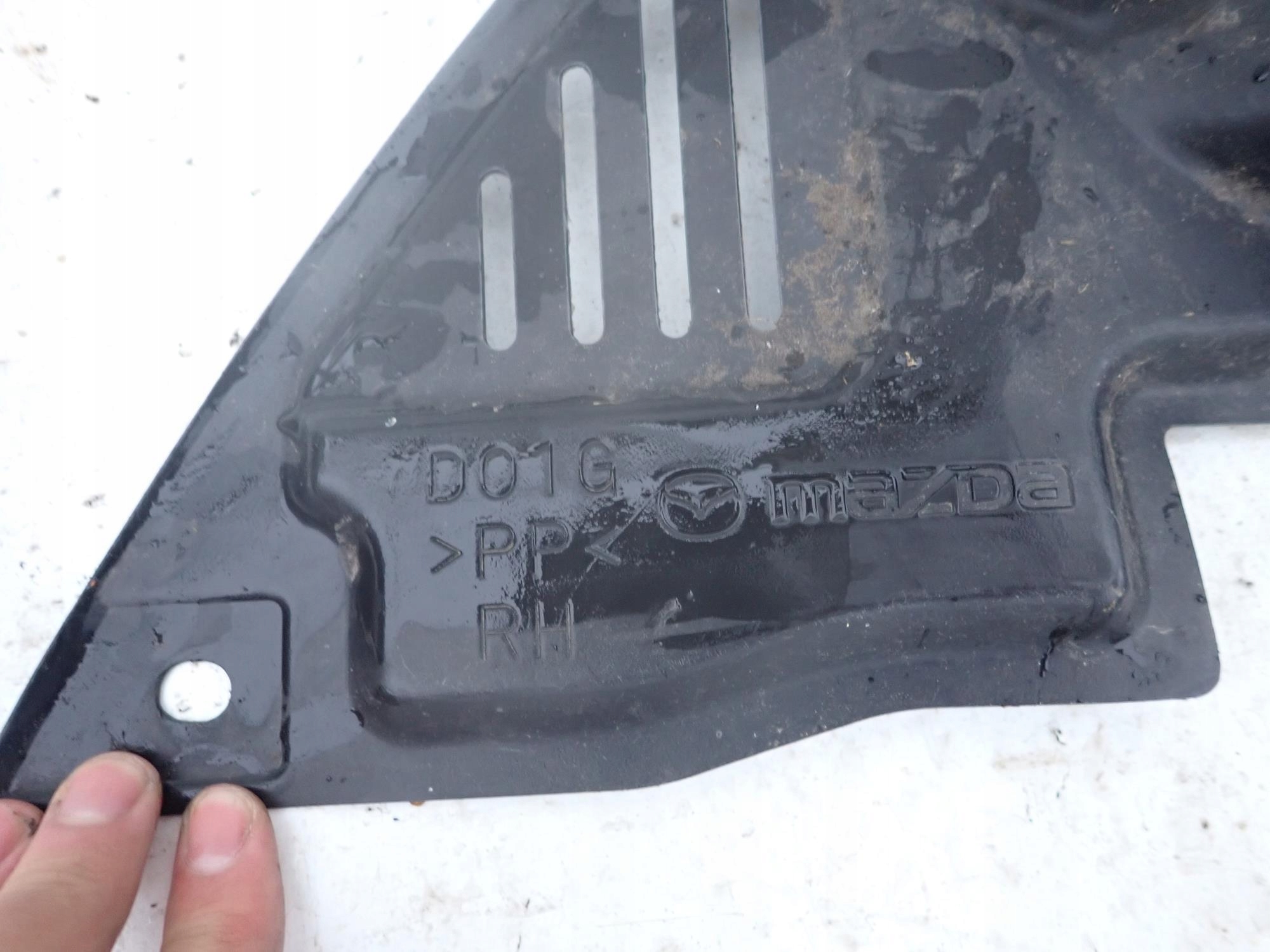 MAZDA 2 07-14 mudguard right front front