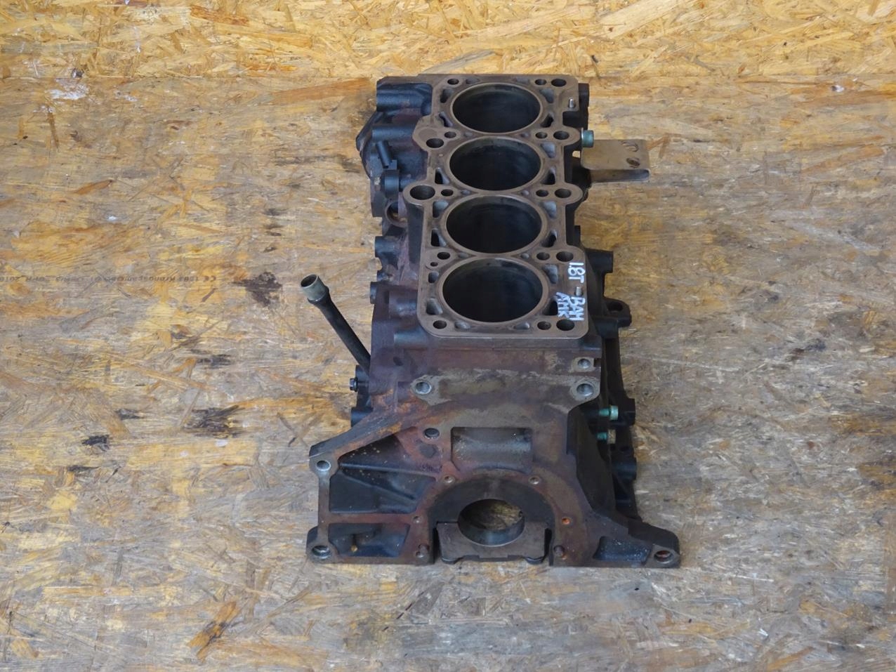 AUDI TT 8N S3 8L LEON CUPRA R 1.8T BAM AMK APX APY BLOK SILNIKA 06A103021C Typ samochodu Samochody osobowe