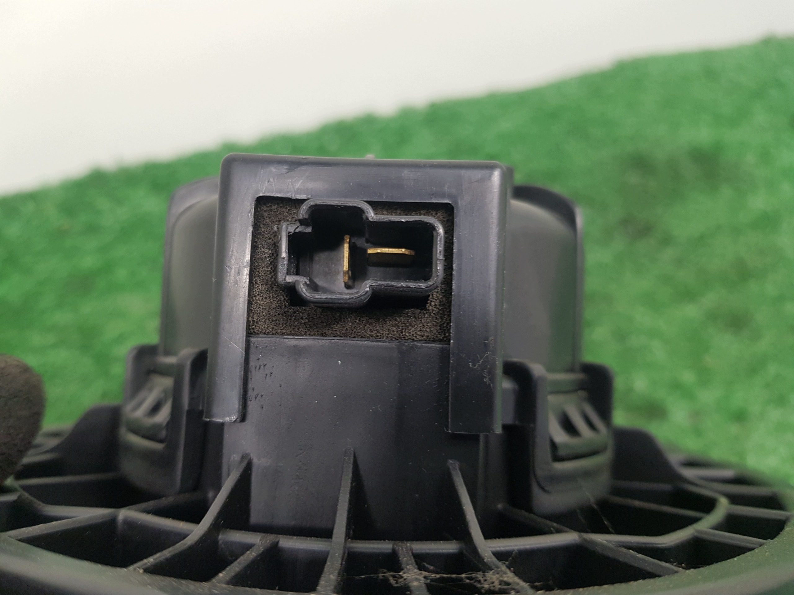ventilator rešetka ventilacije KIA SPORTAGE 4 7475160122 D316NFFAA