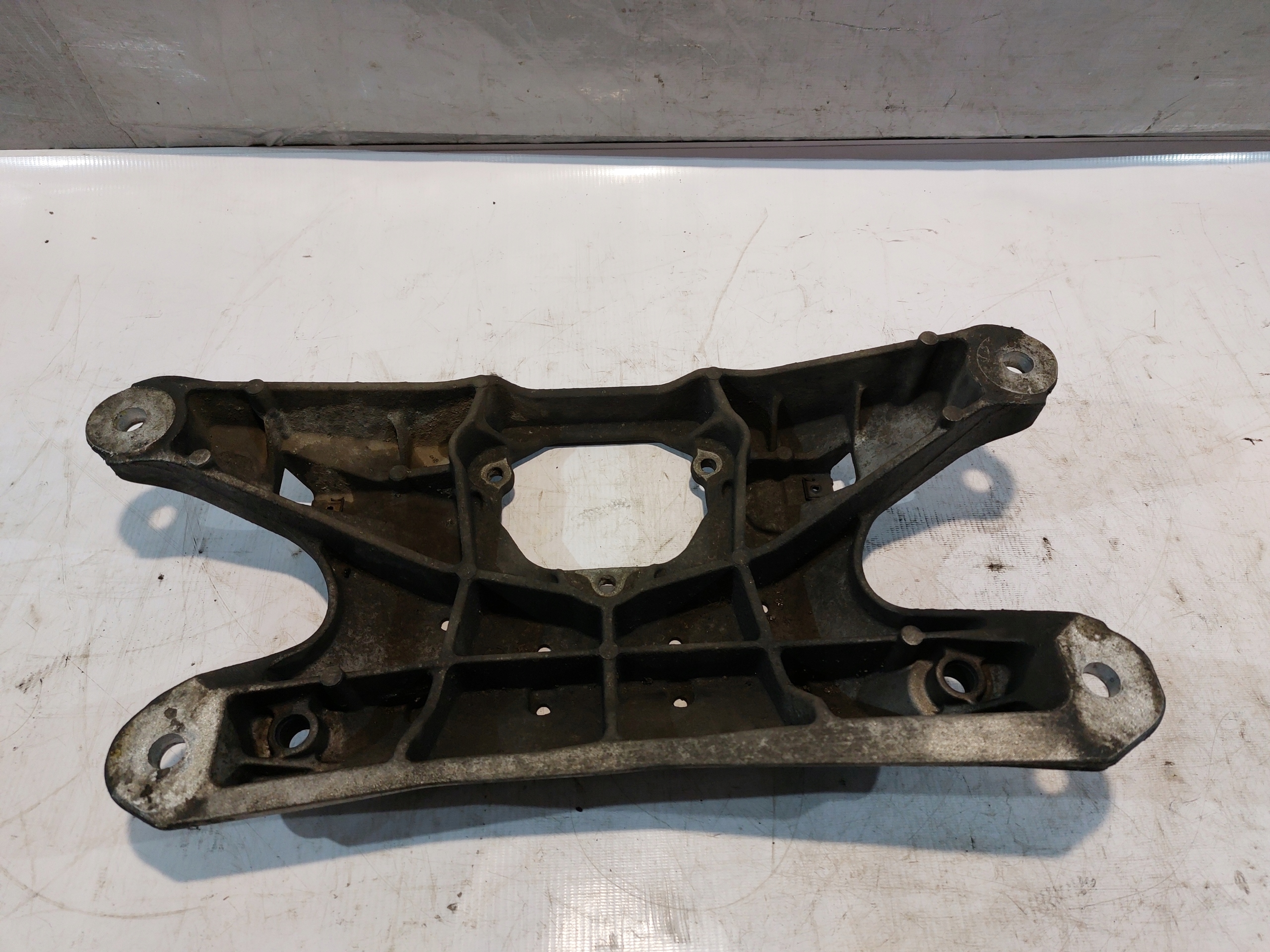 Stütze strebe Getriebe AUDI A4 B8 2.0TDI