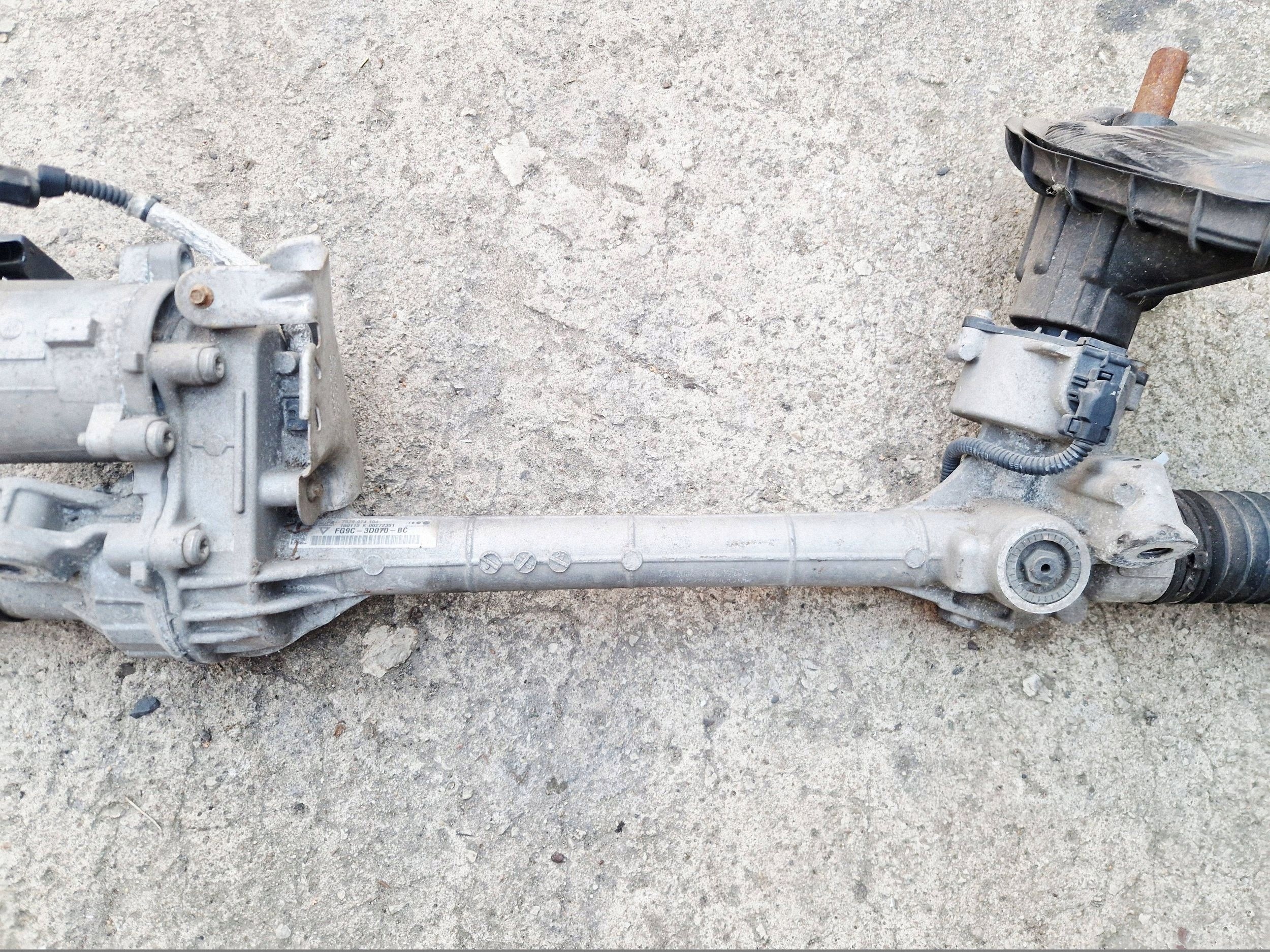 servo control FORD MONDEO MK5 right hand drive FG9C3D070BC
