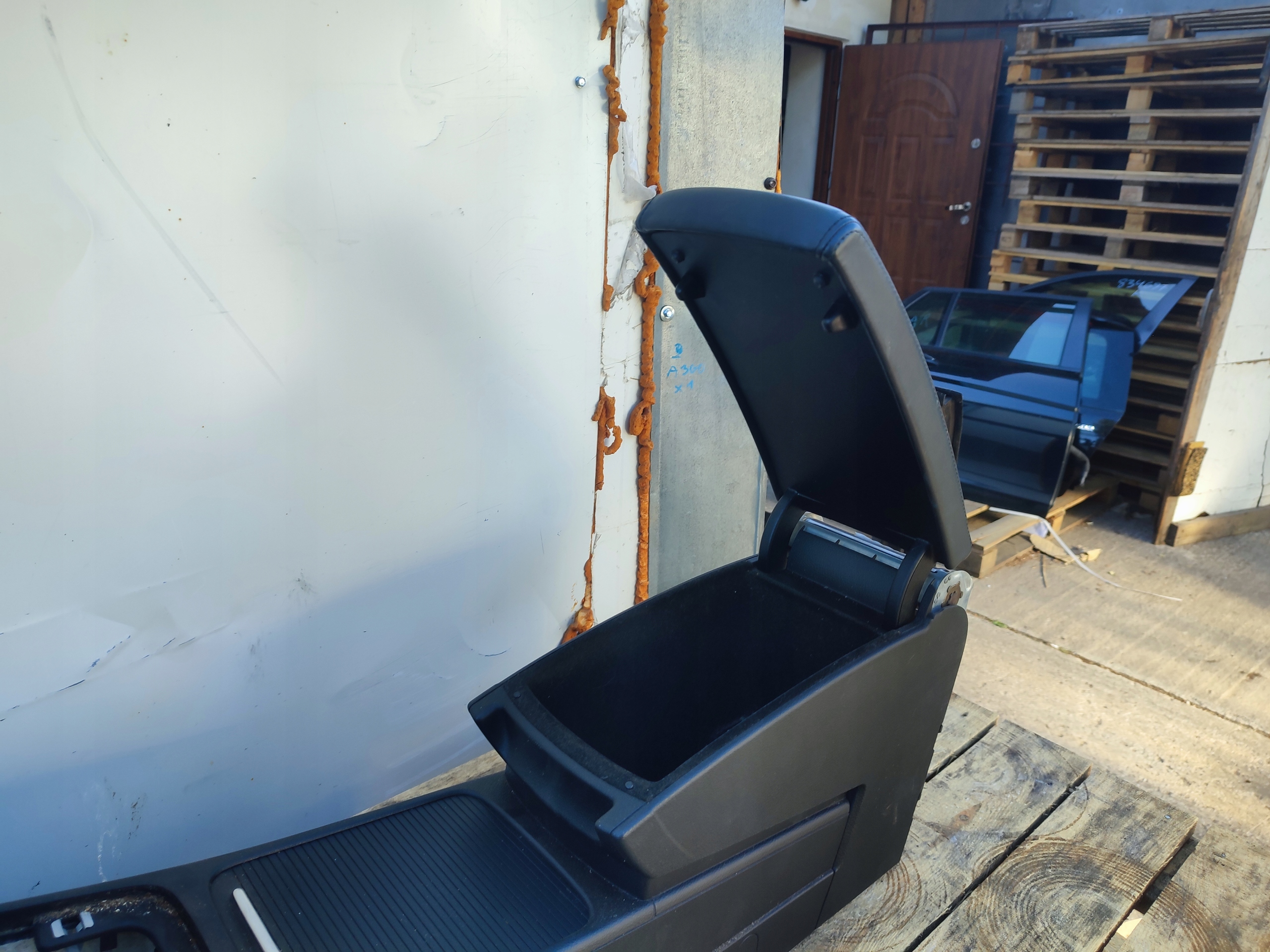 TUNEL media bracciolo VW PASSAT CC 3C0864207M
