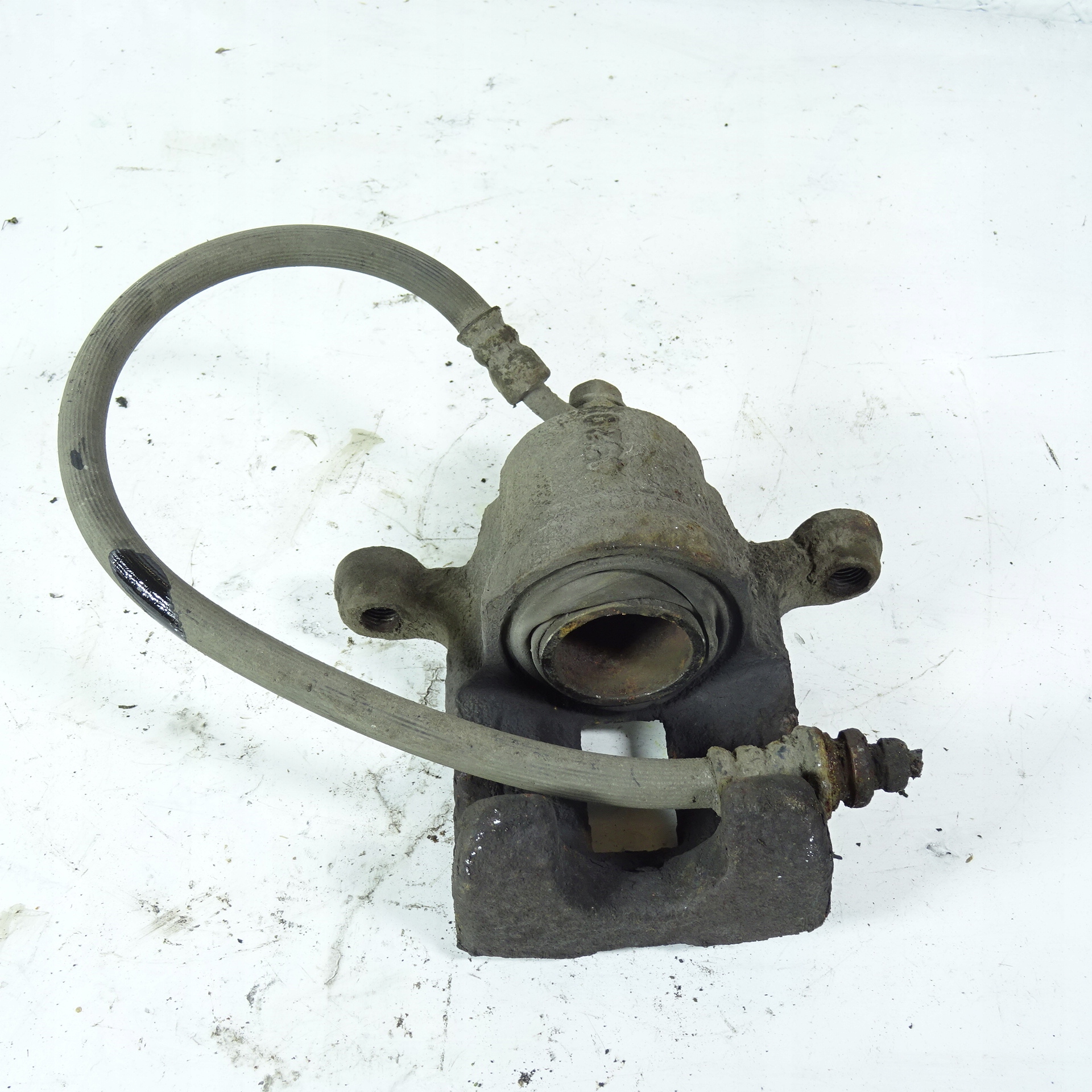 SUZUKI GRAND VITARA 1.9 caliper brake rear part right