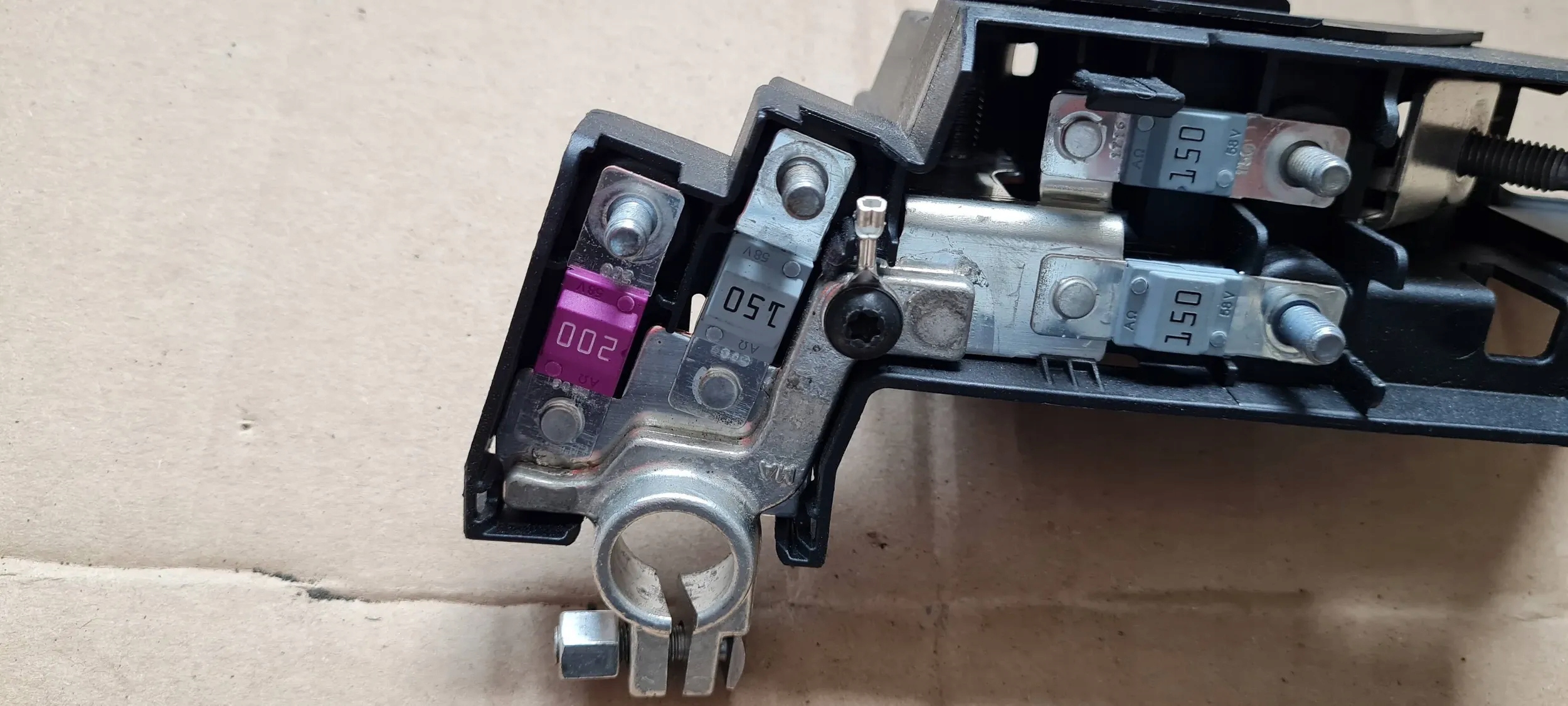 Q7 4M II terminal plus AKUMULATOROWA 8W0915459F A4 B9 8W A5