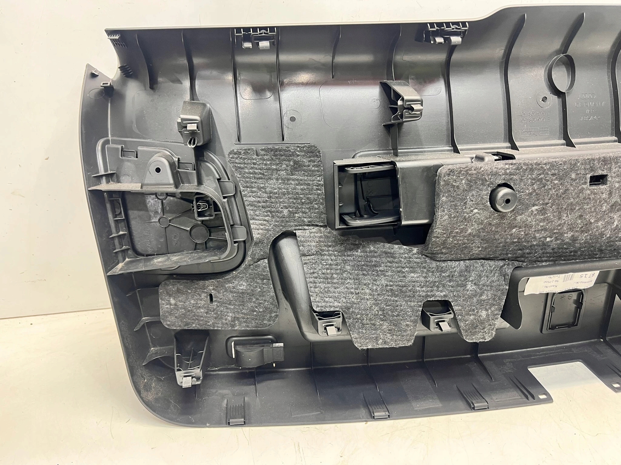 upholstery bonnet rear part AUDI A6 C7 AVANT 4G9867979E