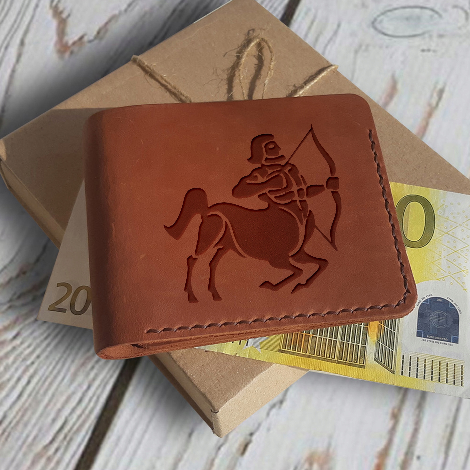 dárek pro Střelce Kožená peněženka s gravírováním