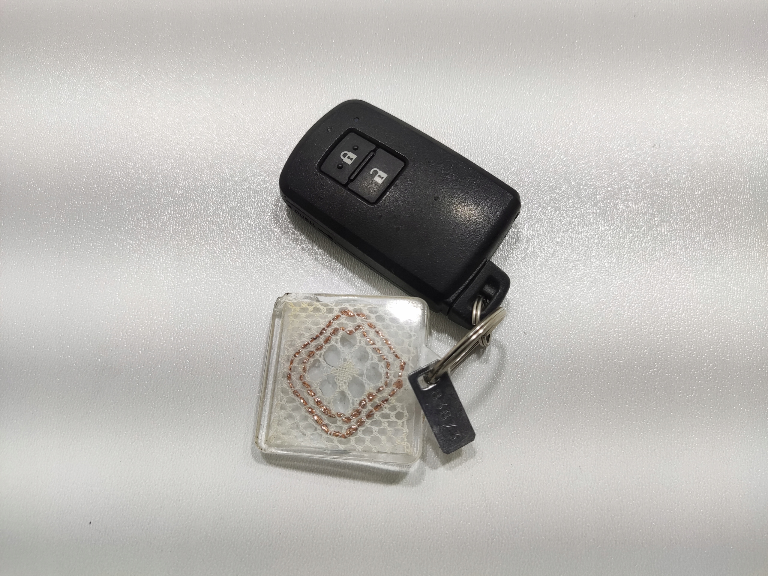 klíček PILOT obal TOYOTA AURIS II E18 MR6302 2012-2018