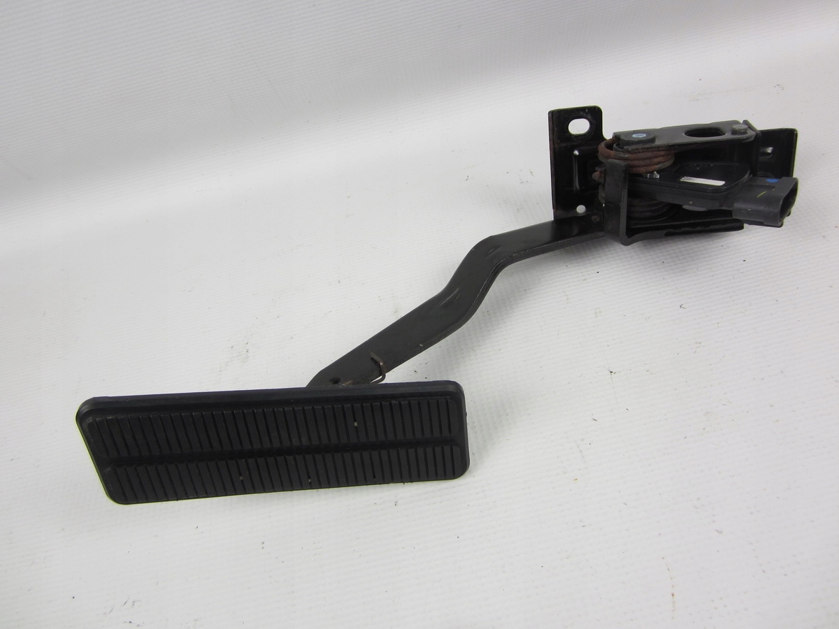 Педаль акселератора Corvette C6