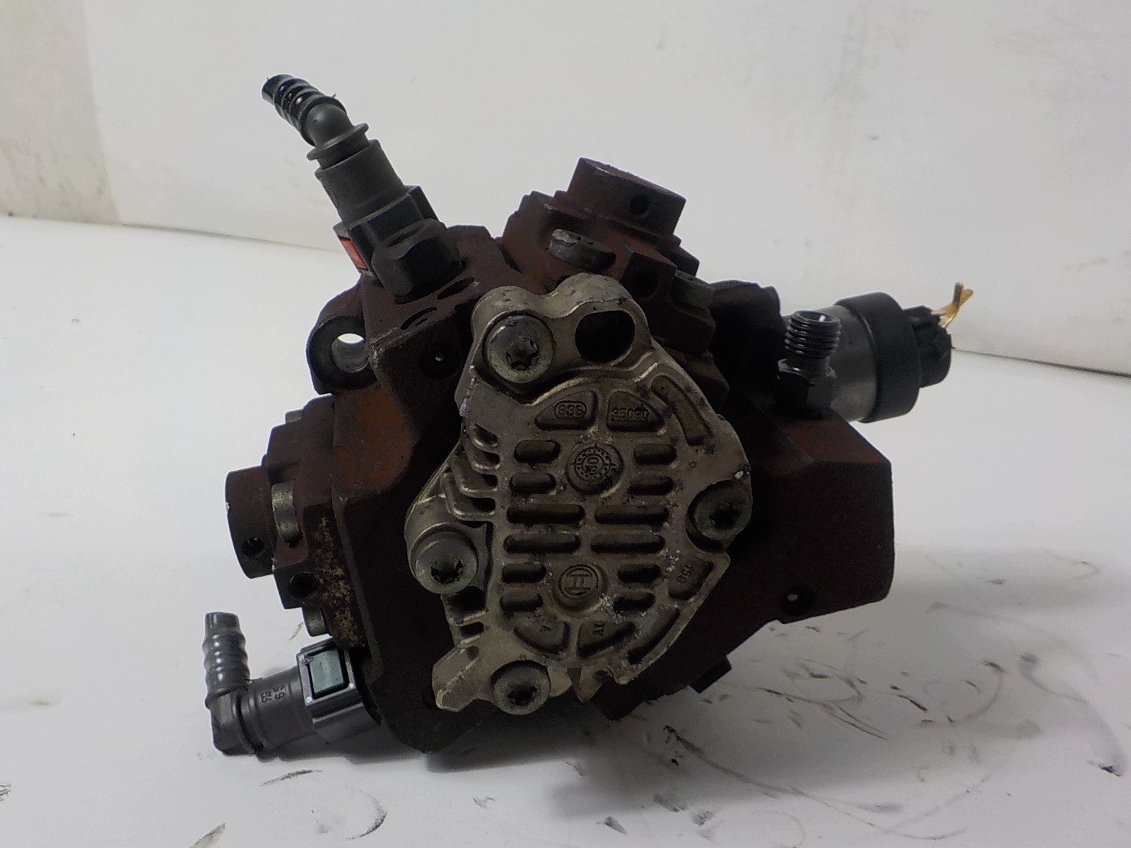 RENAULT NISSAN 2.0 DCI Einspritzpumpe BOSCH 0445010223