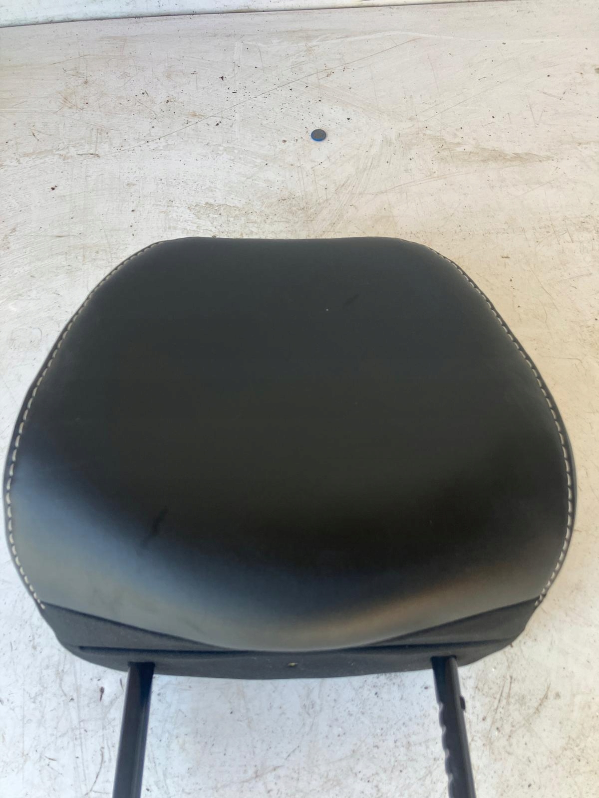 rest seat RENAULT MEGANE IV leather BIALA NITKA right left front