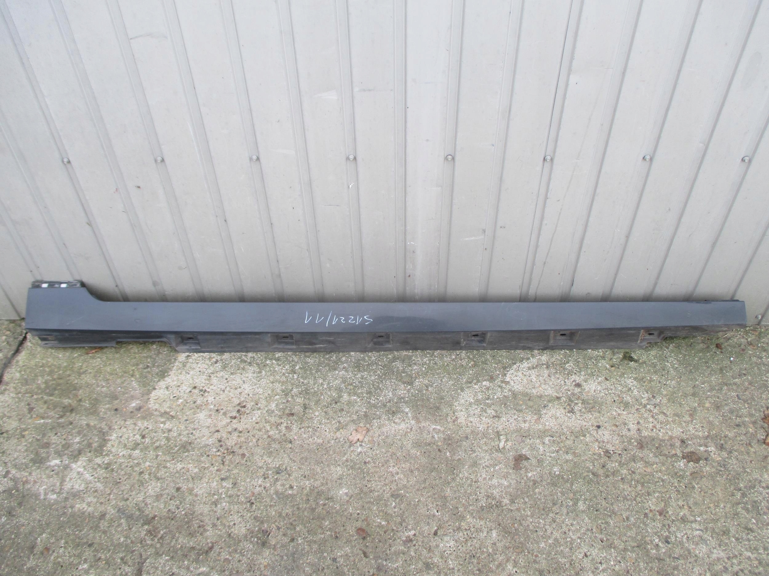 VW PASSAT B8 LISTWA PROGOWA PRAWA 3G0853858