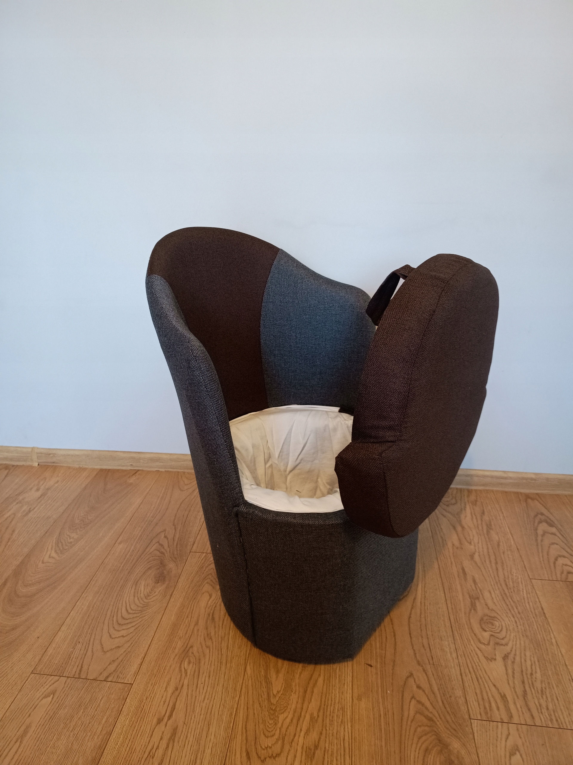 Pufa z oparciem fala 2 Marka bez marki