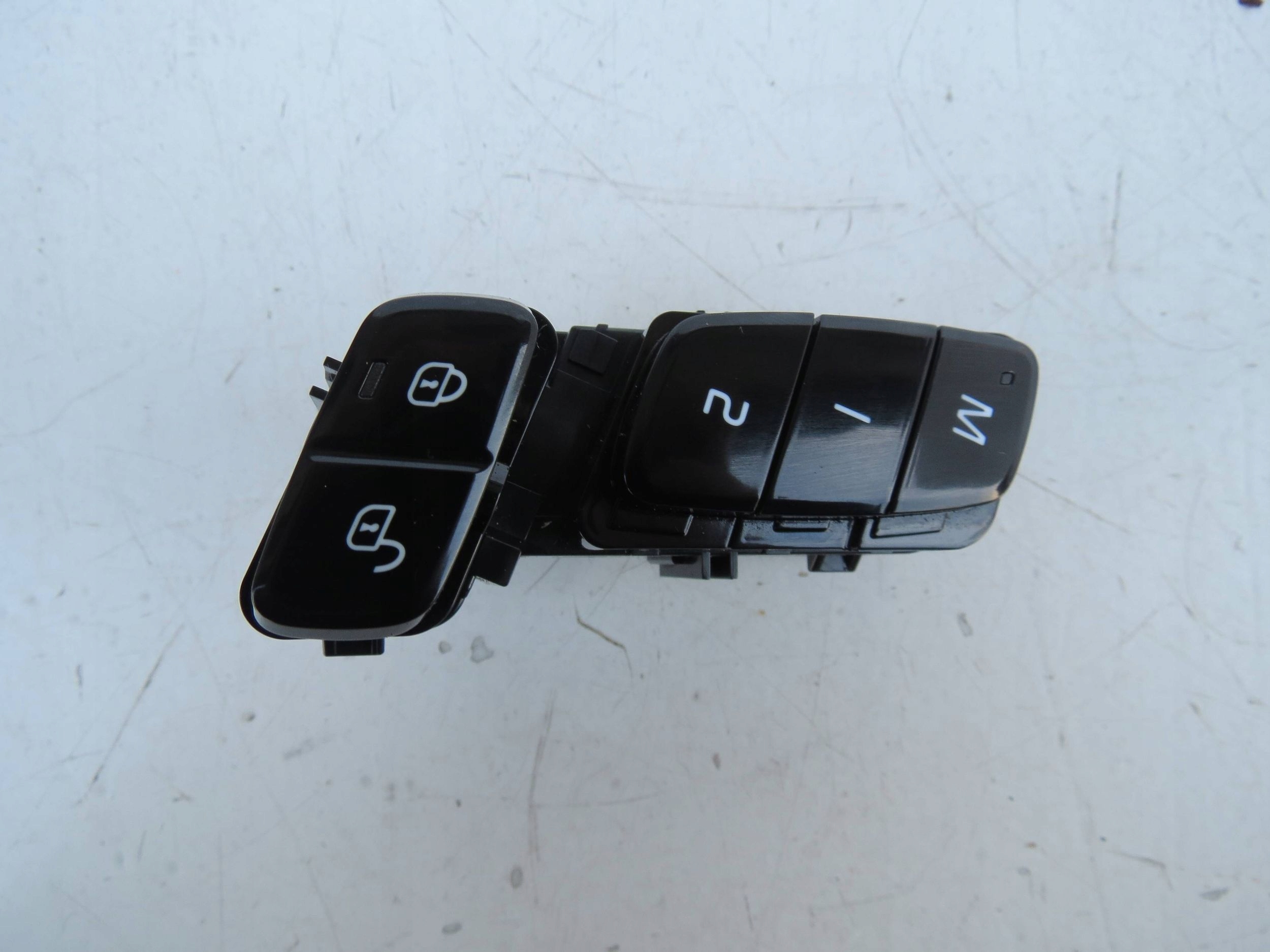 switch right front VOLVO S90 II 2.0 D 190KM 2016-2021R 31433418