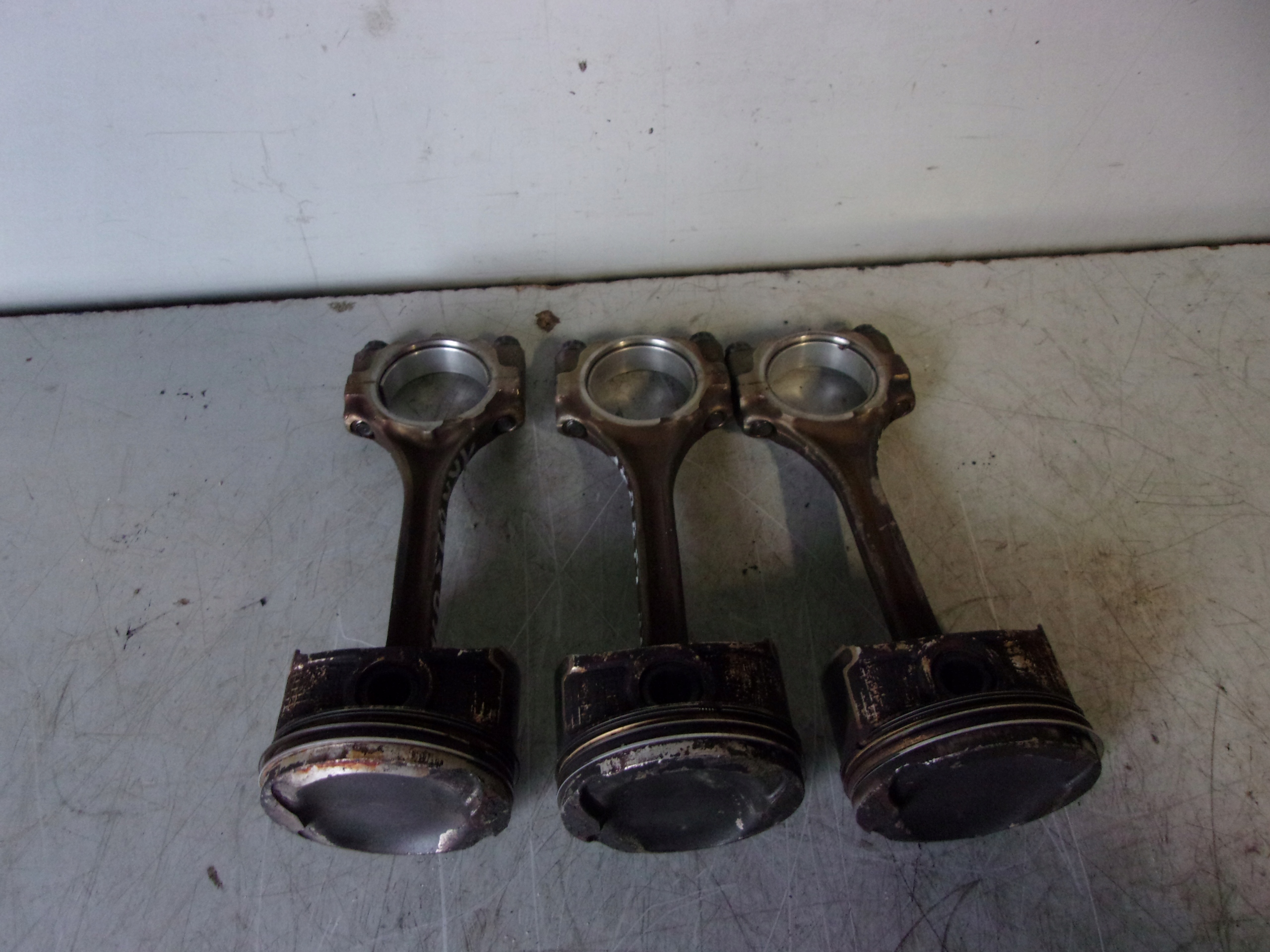 1KRB52 - Поршень шатун 1.0 1KR B52 07R ^