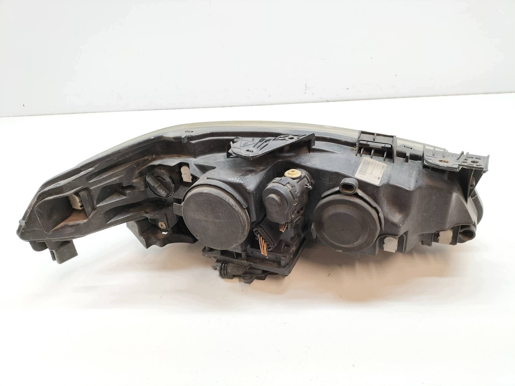 light front left XENON EUROPA 7701476385 Renault Laguna II (2000-2007)