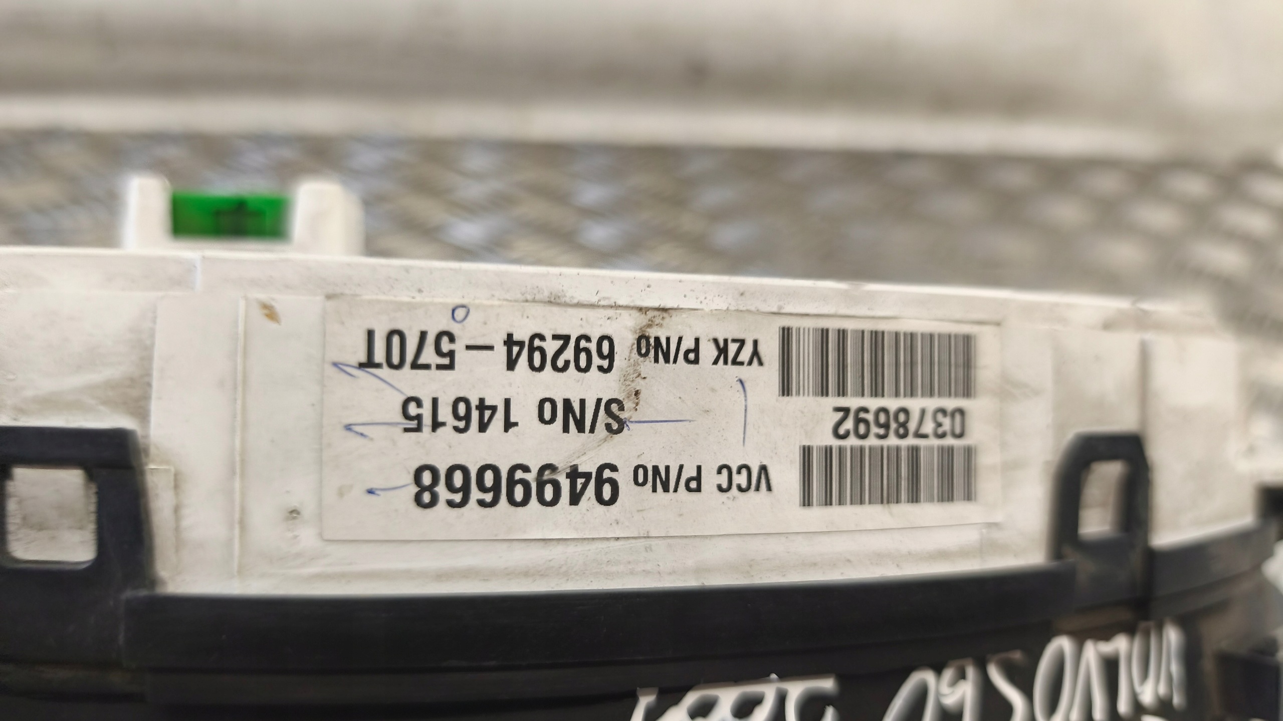 dials dials VOLVO S60 2001r 2.4B 9499668