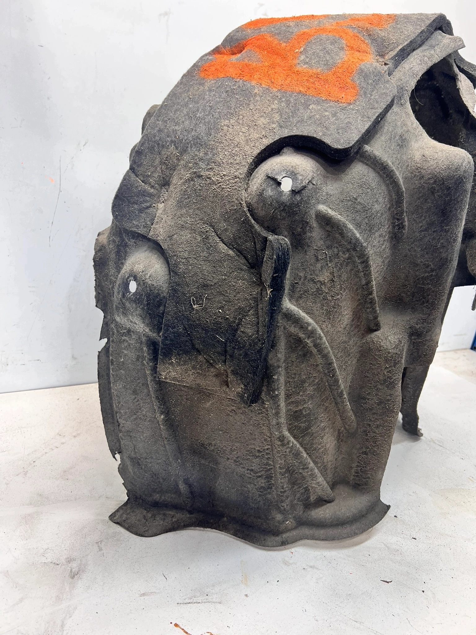 Radschale links heck AUDI A4 B9 8W0810171L