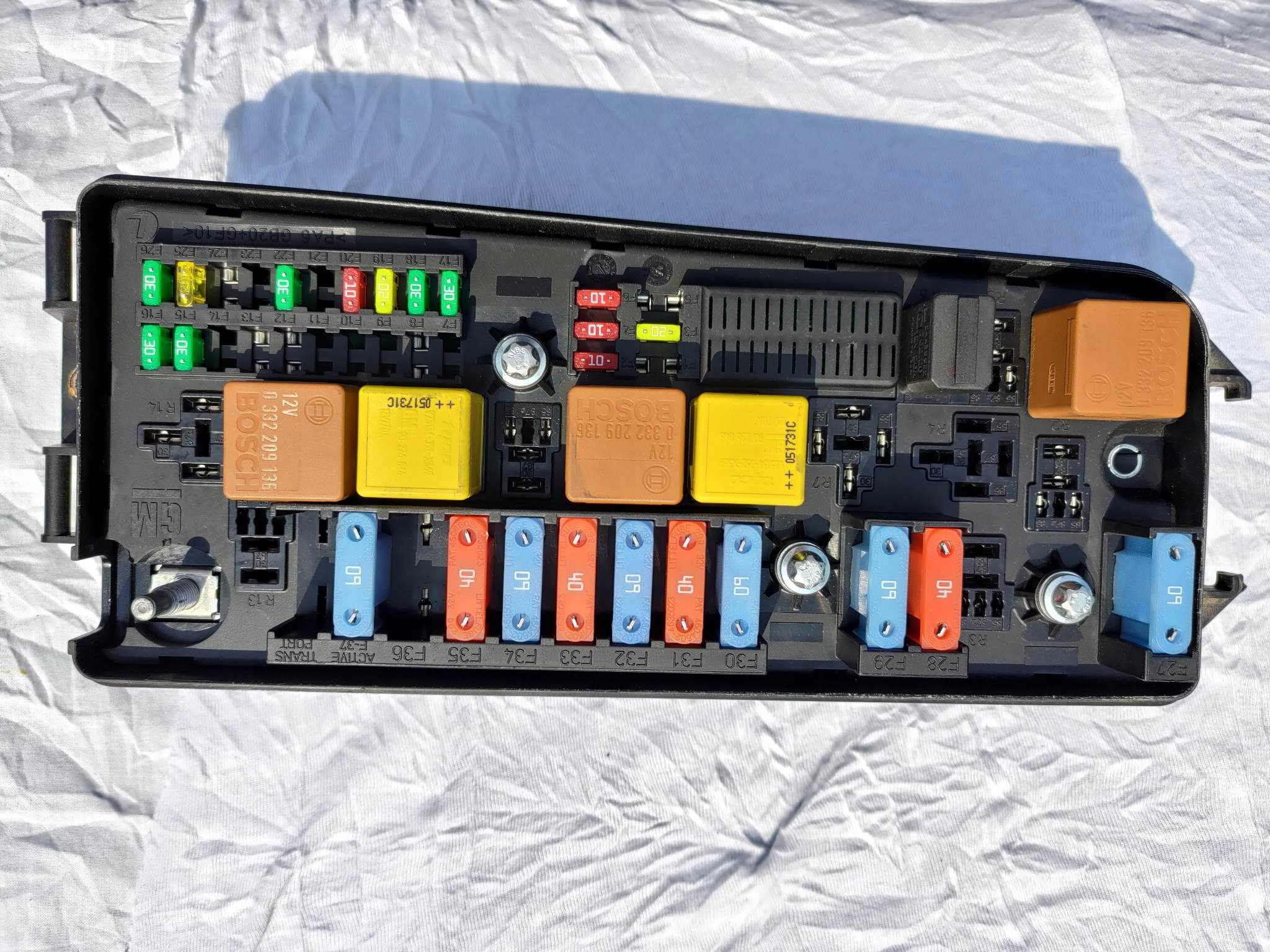 Module fusibles SAAB 9-3 II 93 OE 12757109