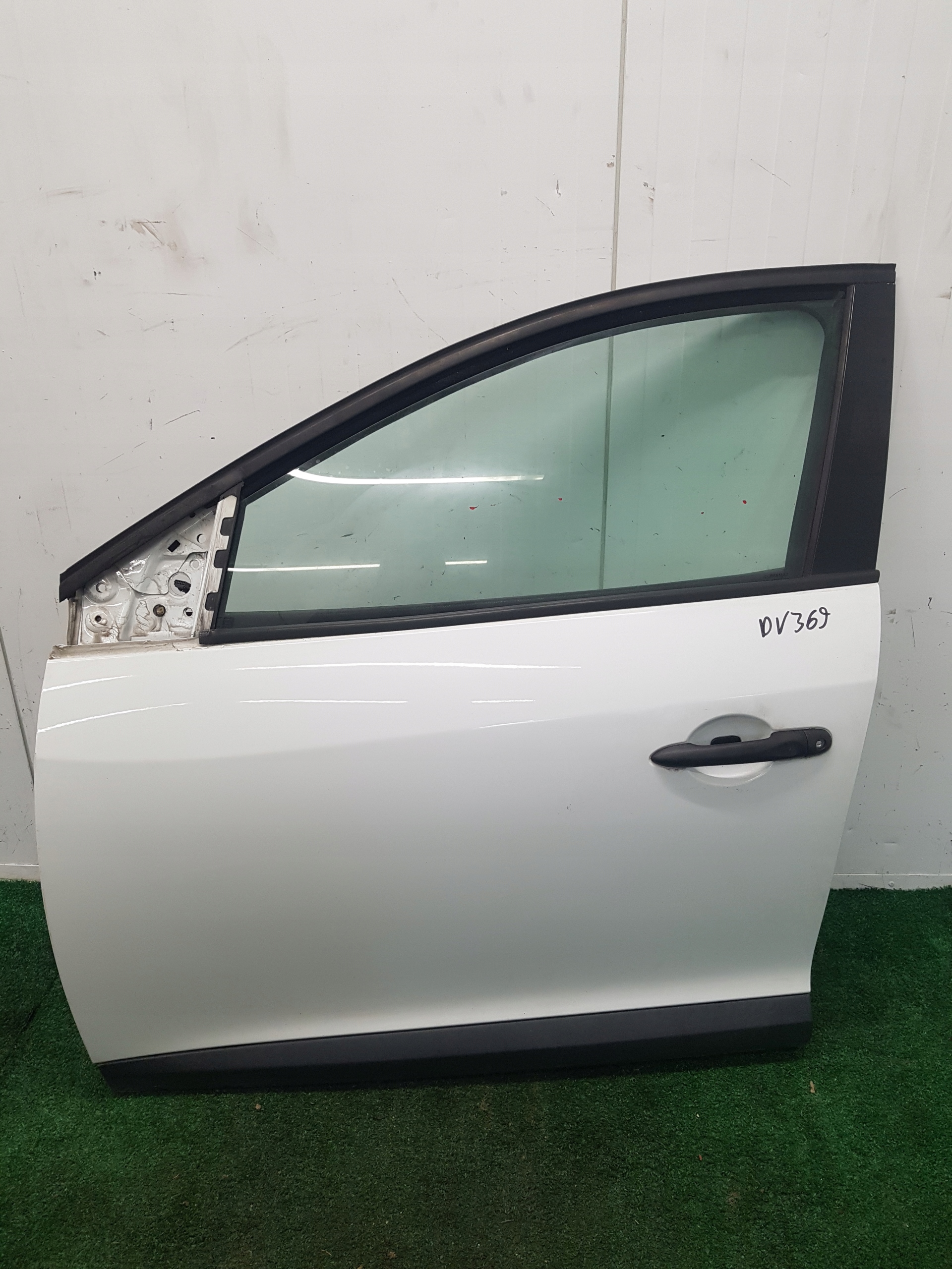 door left front RENAULT MEGANE 3 2009 KOD LAKIERU : DV369