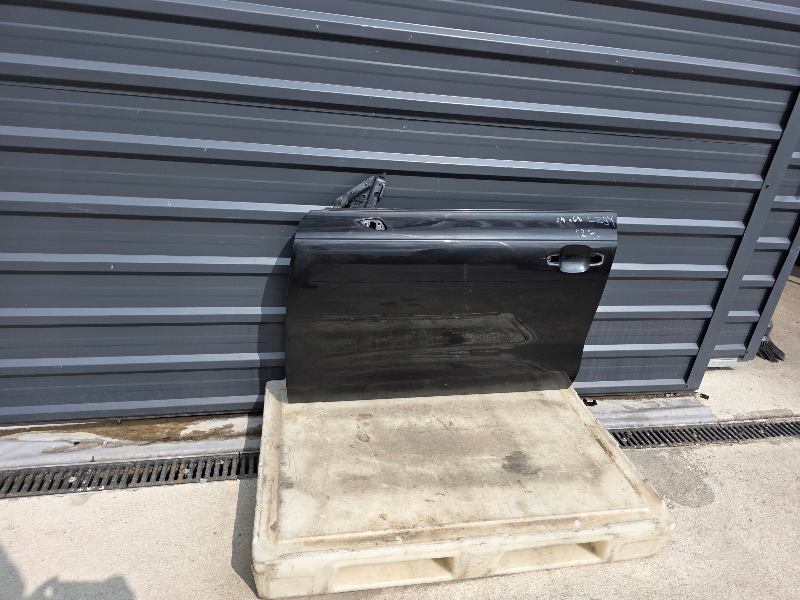 door left front AUDI A7 4G8 LZ9Y 2011-2017 original !!!