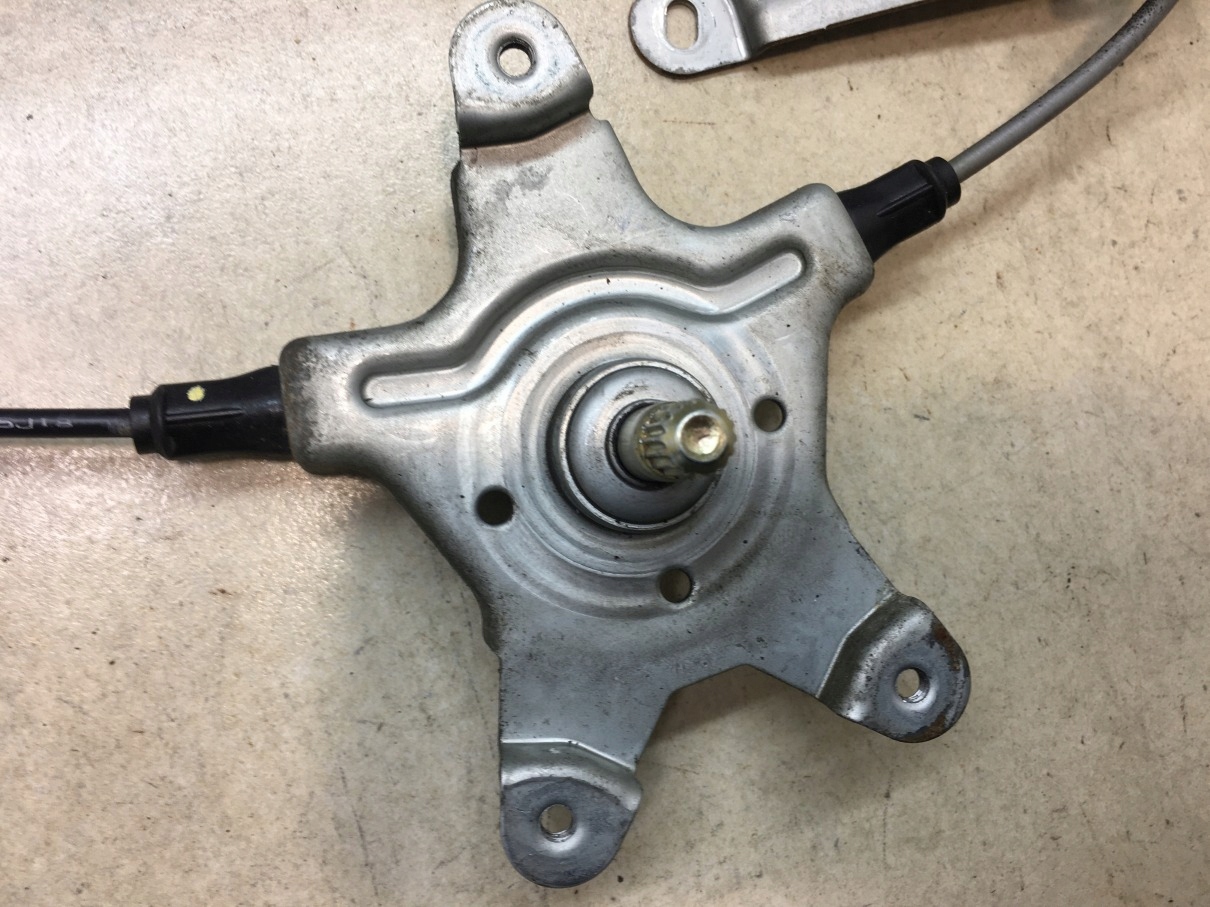 window regulator right rear part ALMERA N15 2 PIN