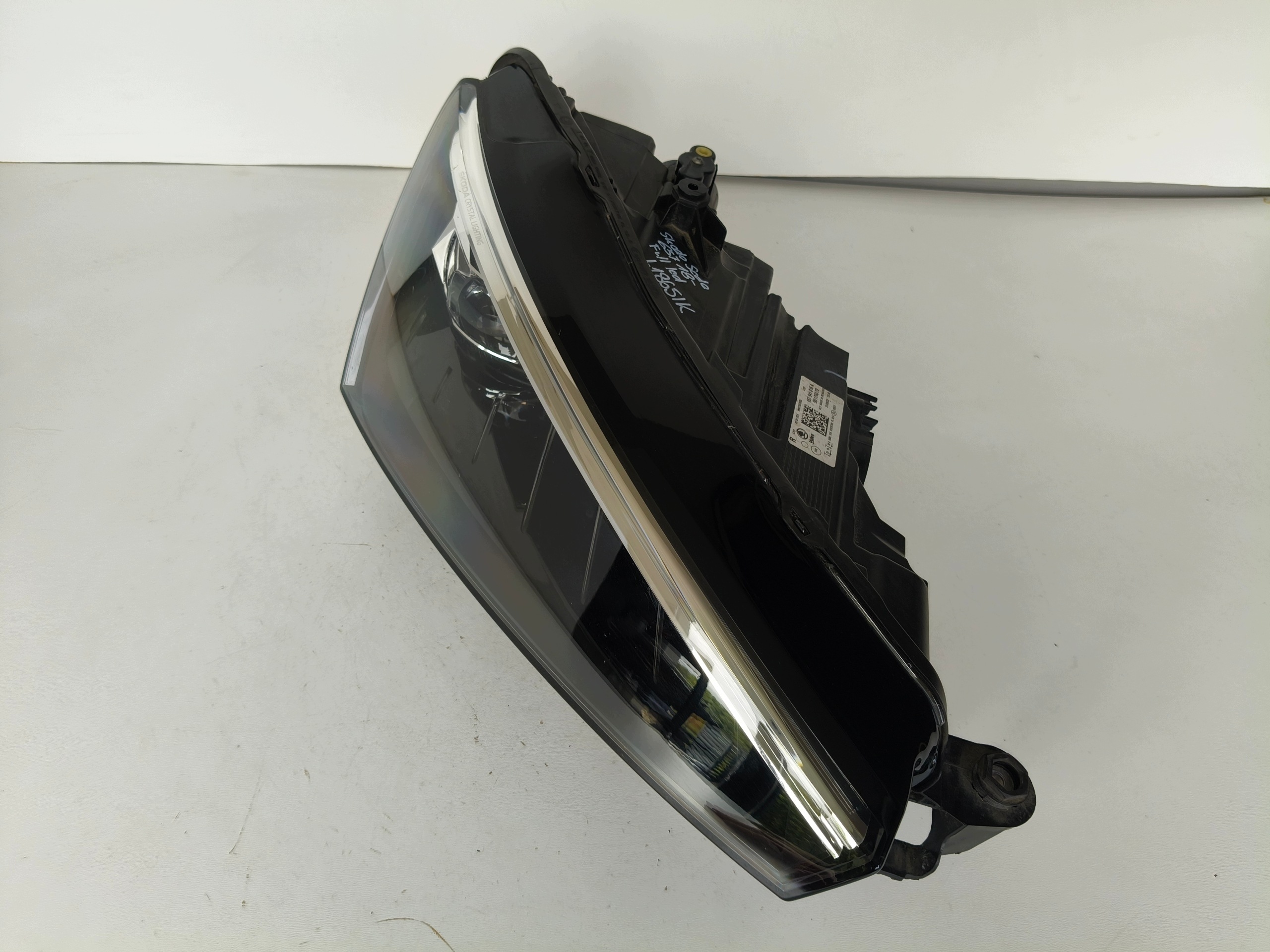 light right REFLEKTOR SKODA SCALA 657 18- FULL LED