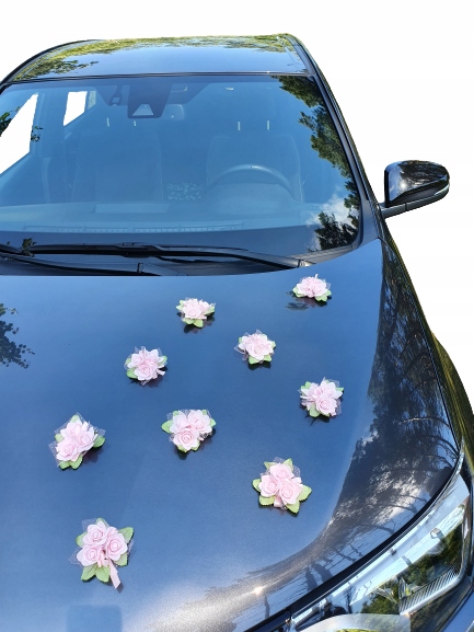 

Dekoracja samochodu na auto do ślubu różo
