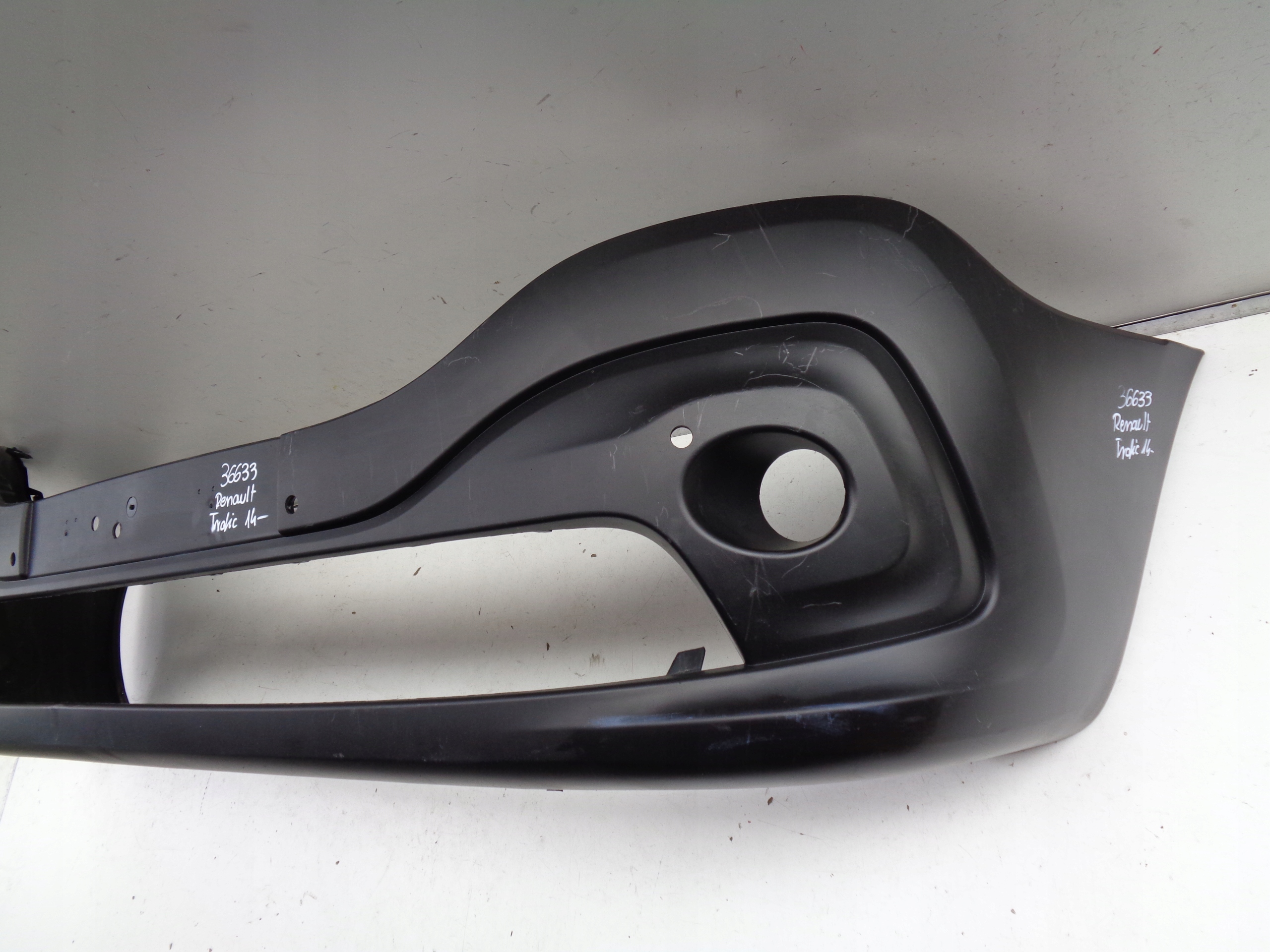 front bumper RENAULT TRAFIC 14- NR 36633