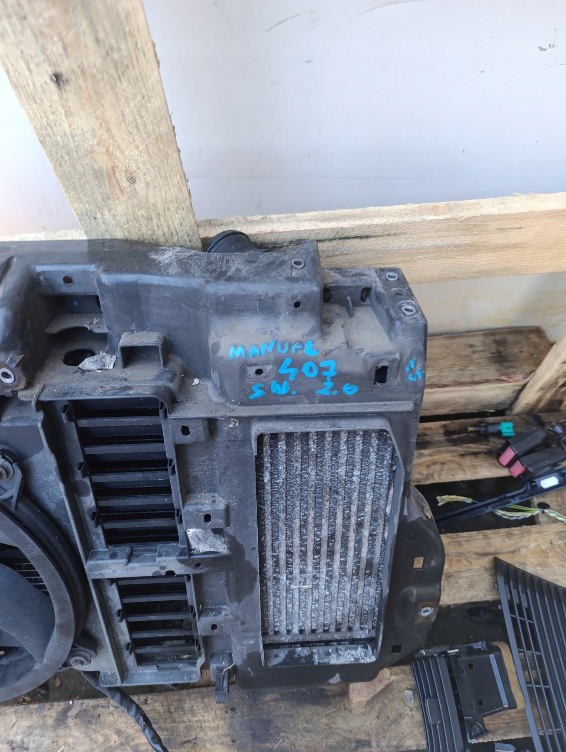 komplet Radiateur Peugeot 407 2.0 HDI