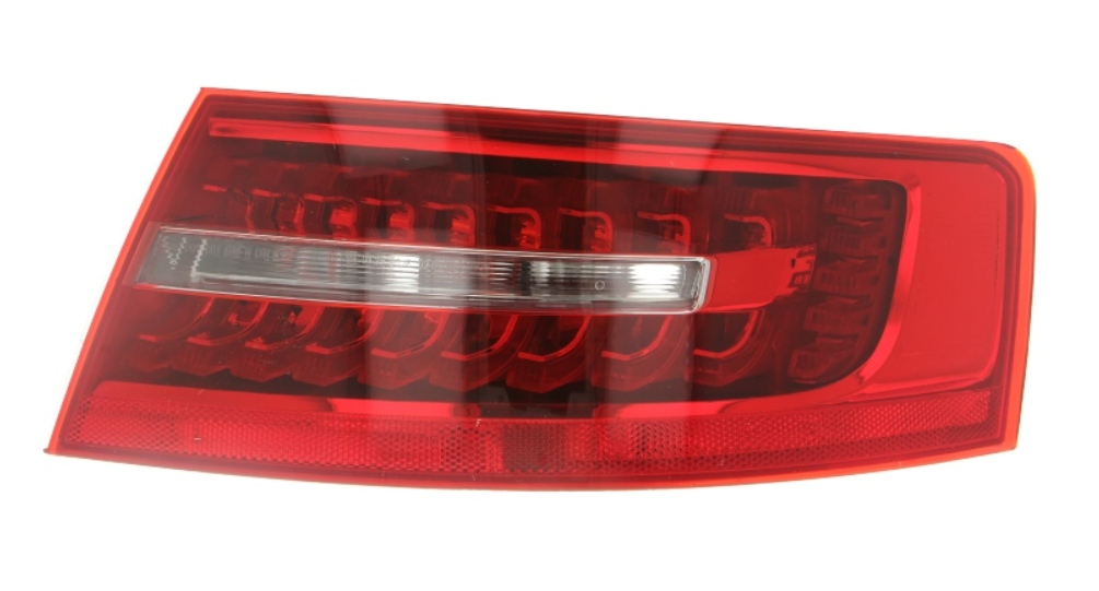 

Audi A6 C6 Sedan Lampa Tylna Zewnętrzna Prawa