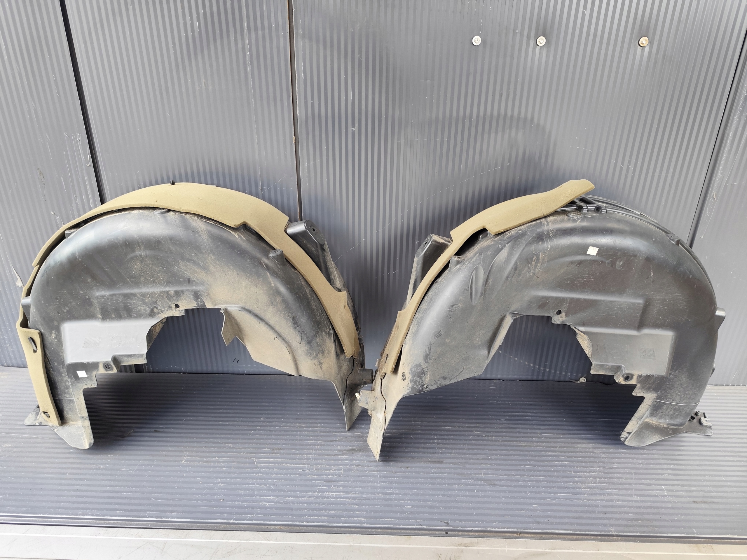 CITROEN C5 AIRCROSS mudguard rear part right