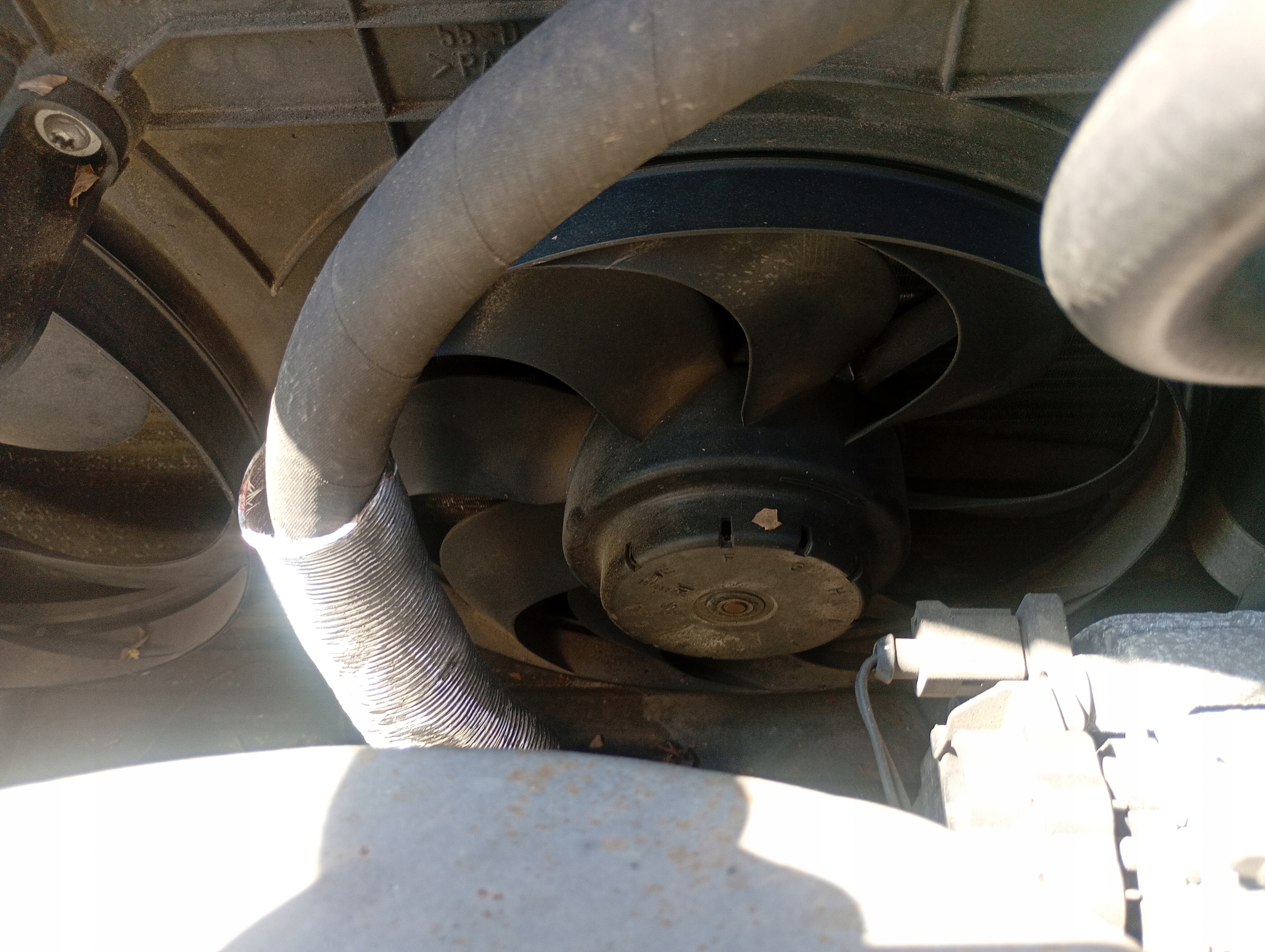 ventilátor motor hűtő VW Bora 98-05 1.6 FSI
