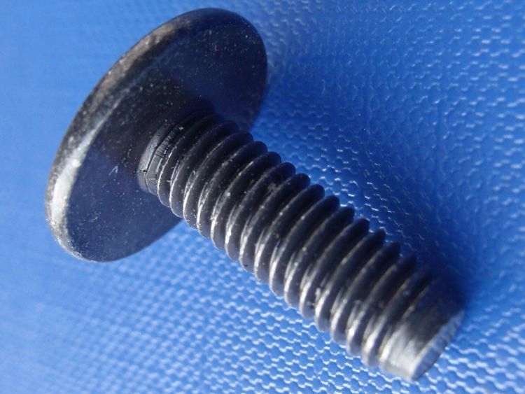 5x ŚRUBA M6 x 18 TORX CZARNA Producent części Inny