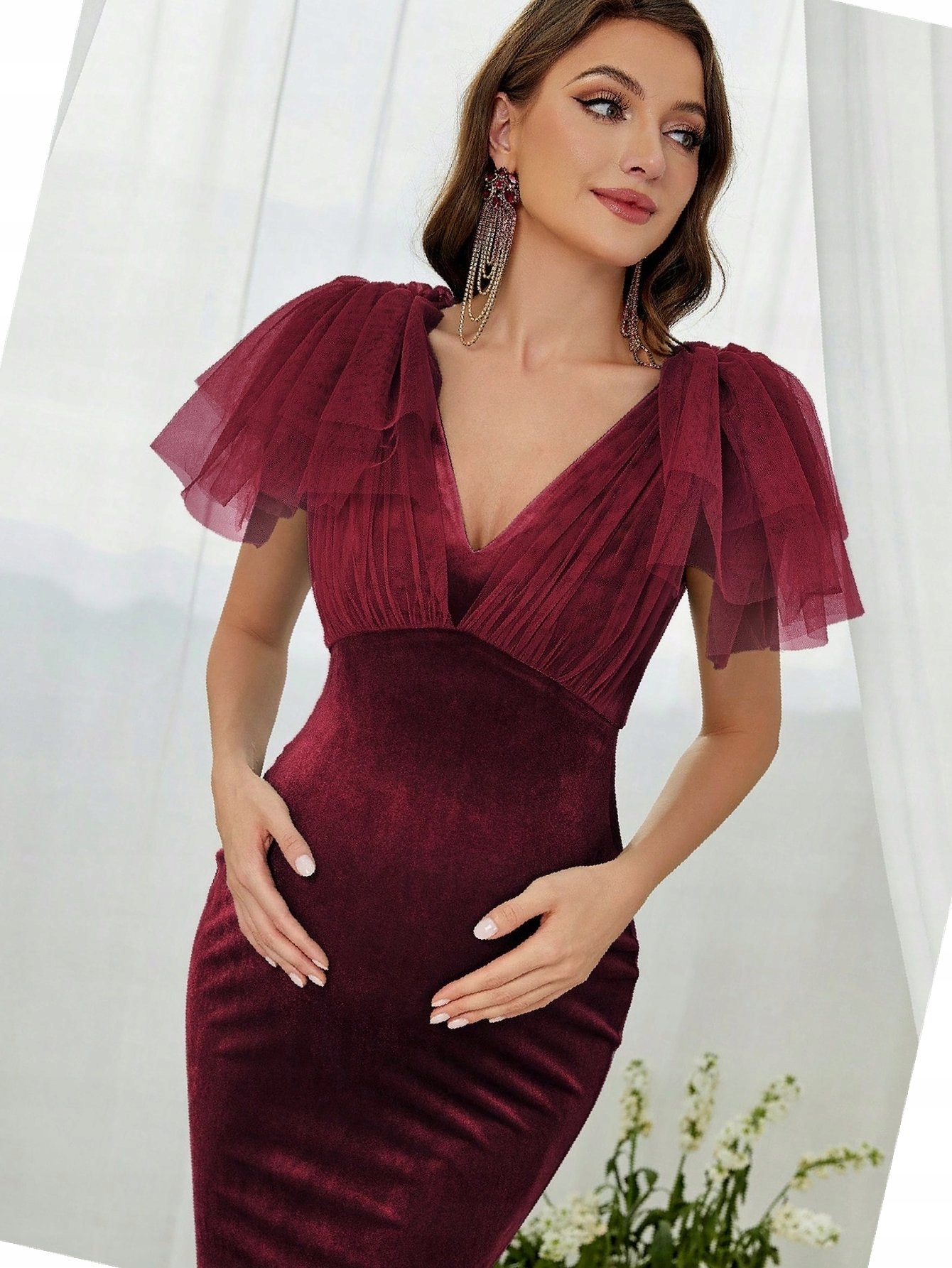 Šaty Syrena s hlubokým výstřihem Burgundská Balová XL 42