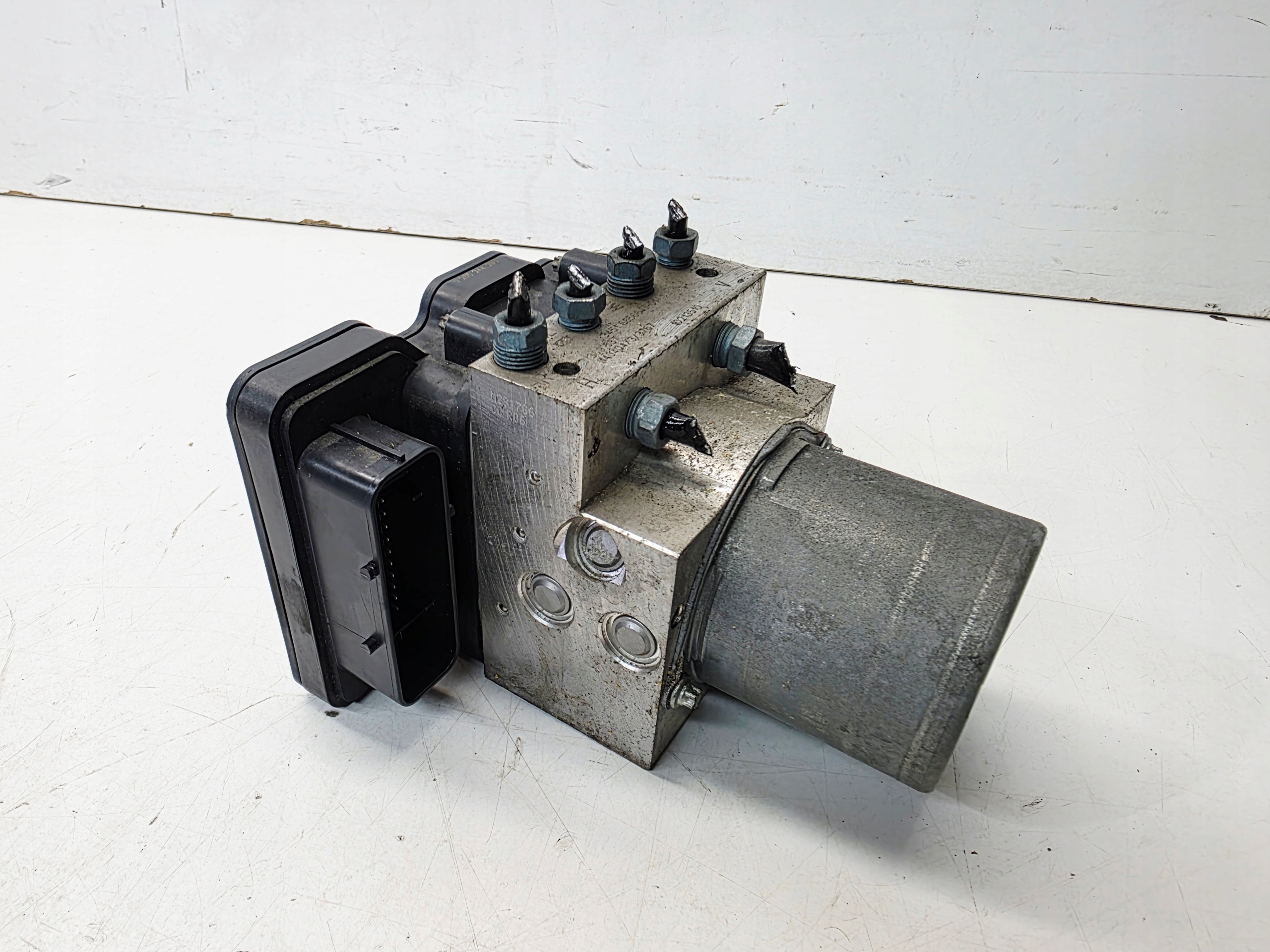 pump + control unit ABS ESP BMW F10 F11 6868327