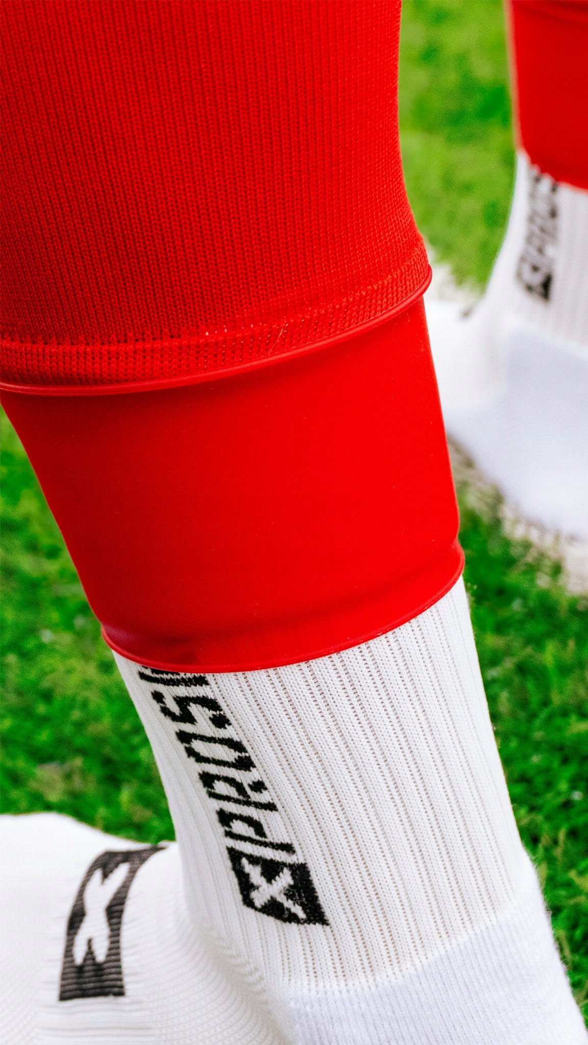 Silikonowe opaski do ochraniaczy Czerwone - M Model GripTapes