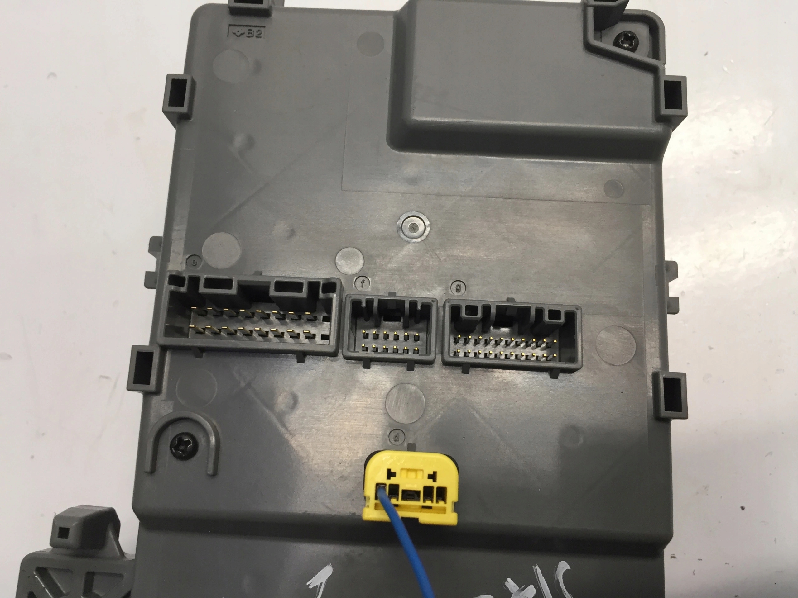 HONDA JAZZ V 1.5 EHEV 2021 SKRZYNKA BEZPIECZNIKÓW Jakość części (zgodnie z GVO) O - oryginał z logo producenta pojazdu (OE)